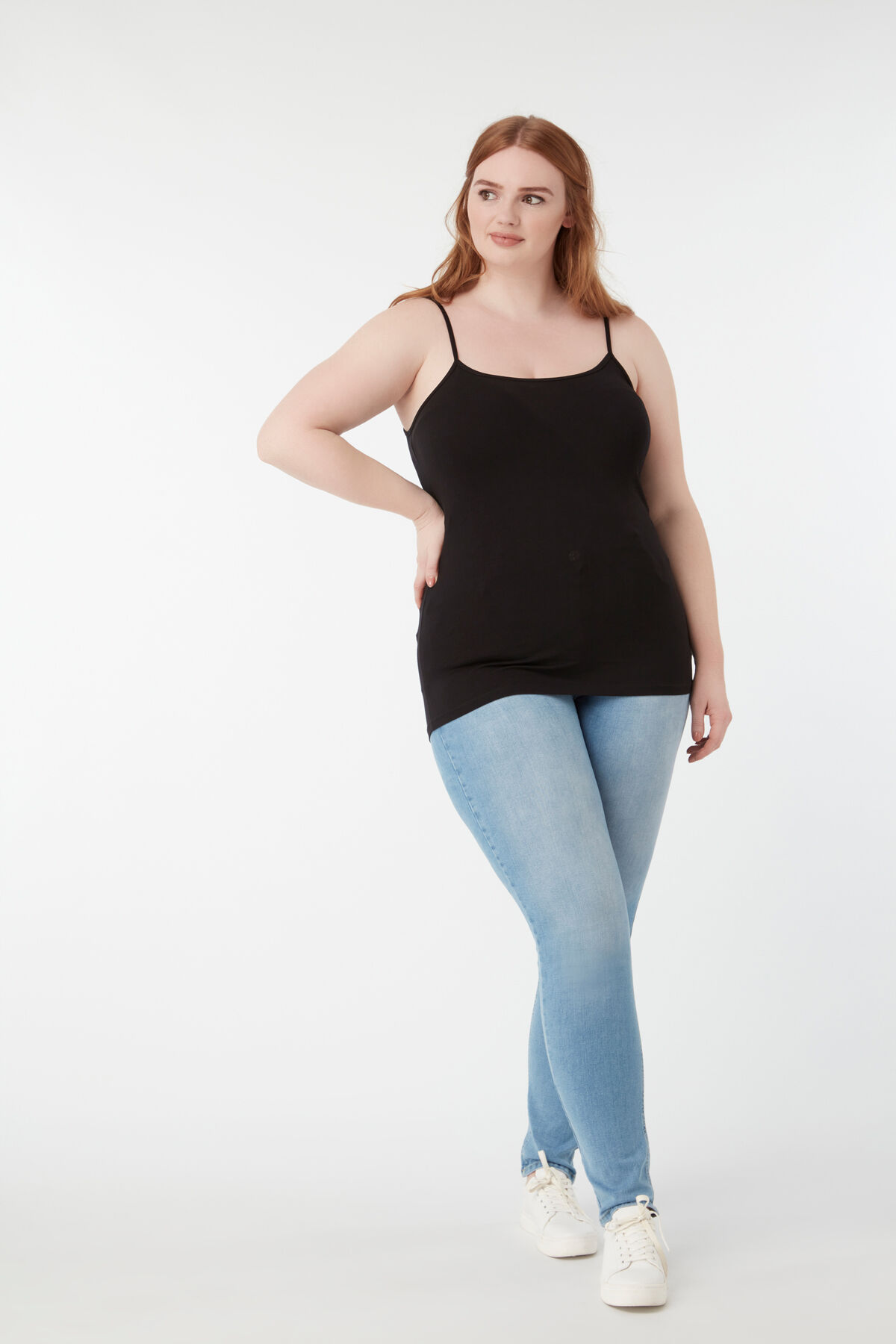 Katoenen top met spaghettibandjes image number 5