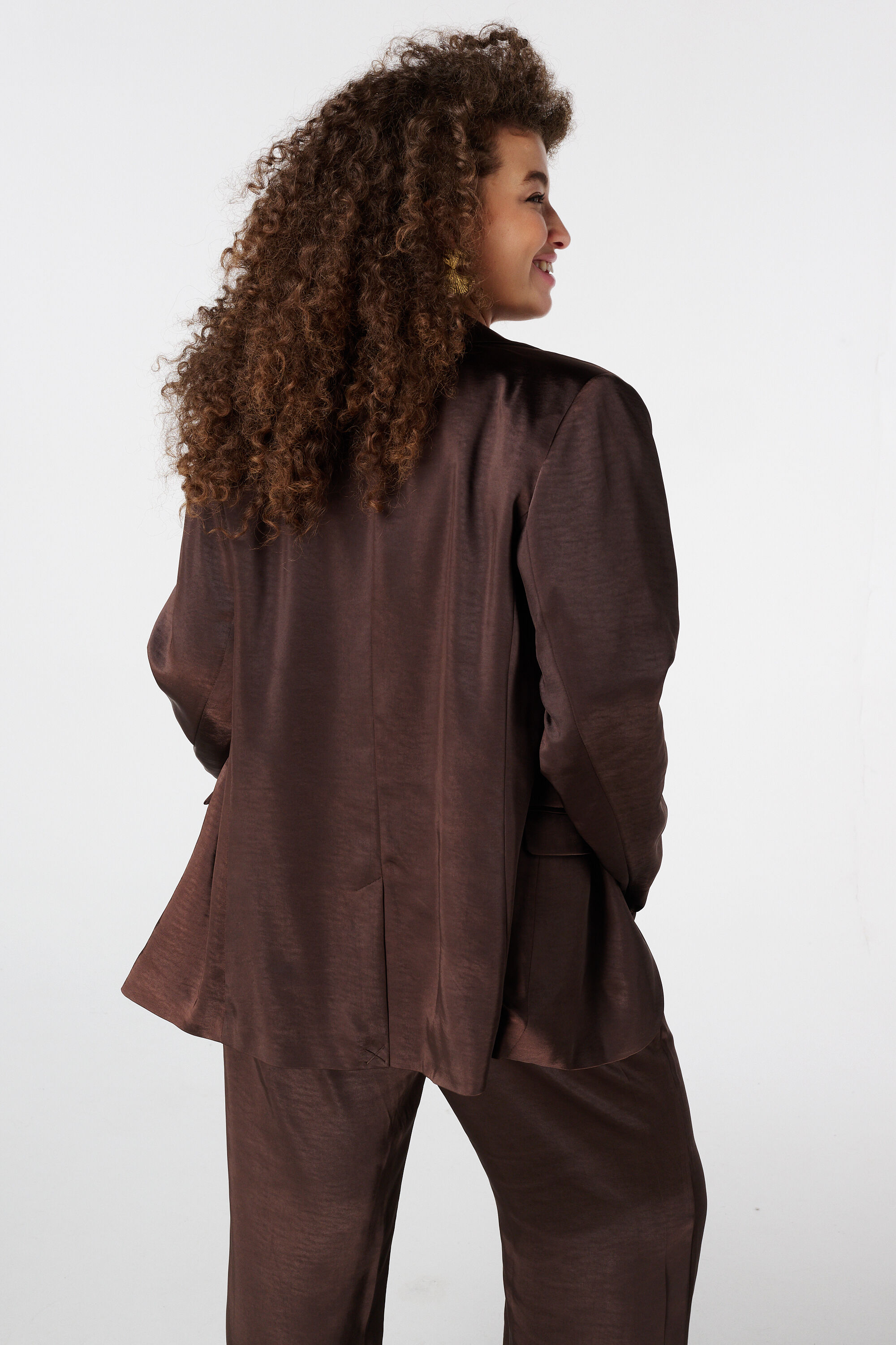 Satijnen blazer met gouden knoop image number 3