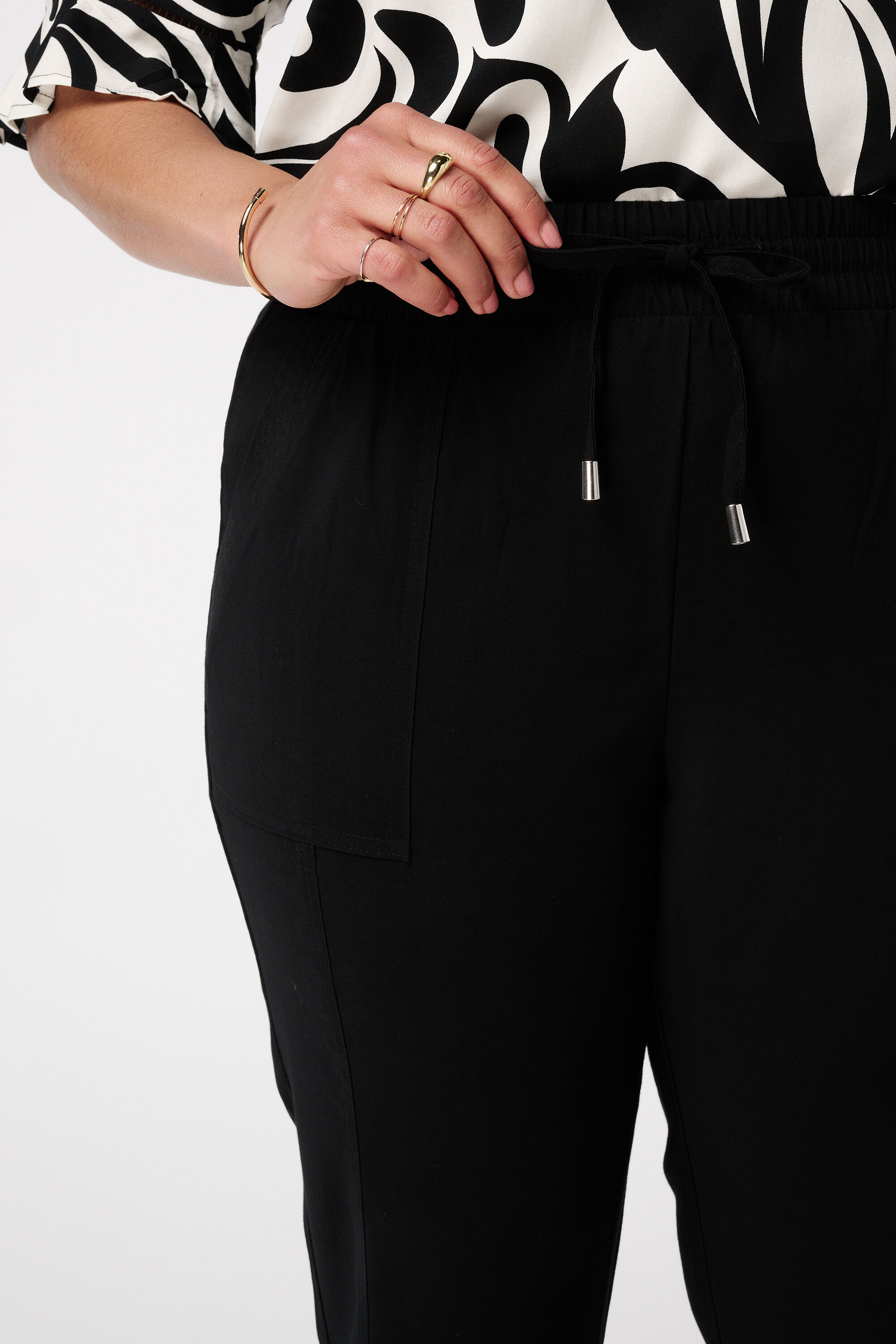 Pantalon avec taille &eacute;lastique image number 4