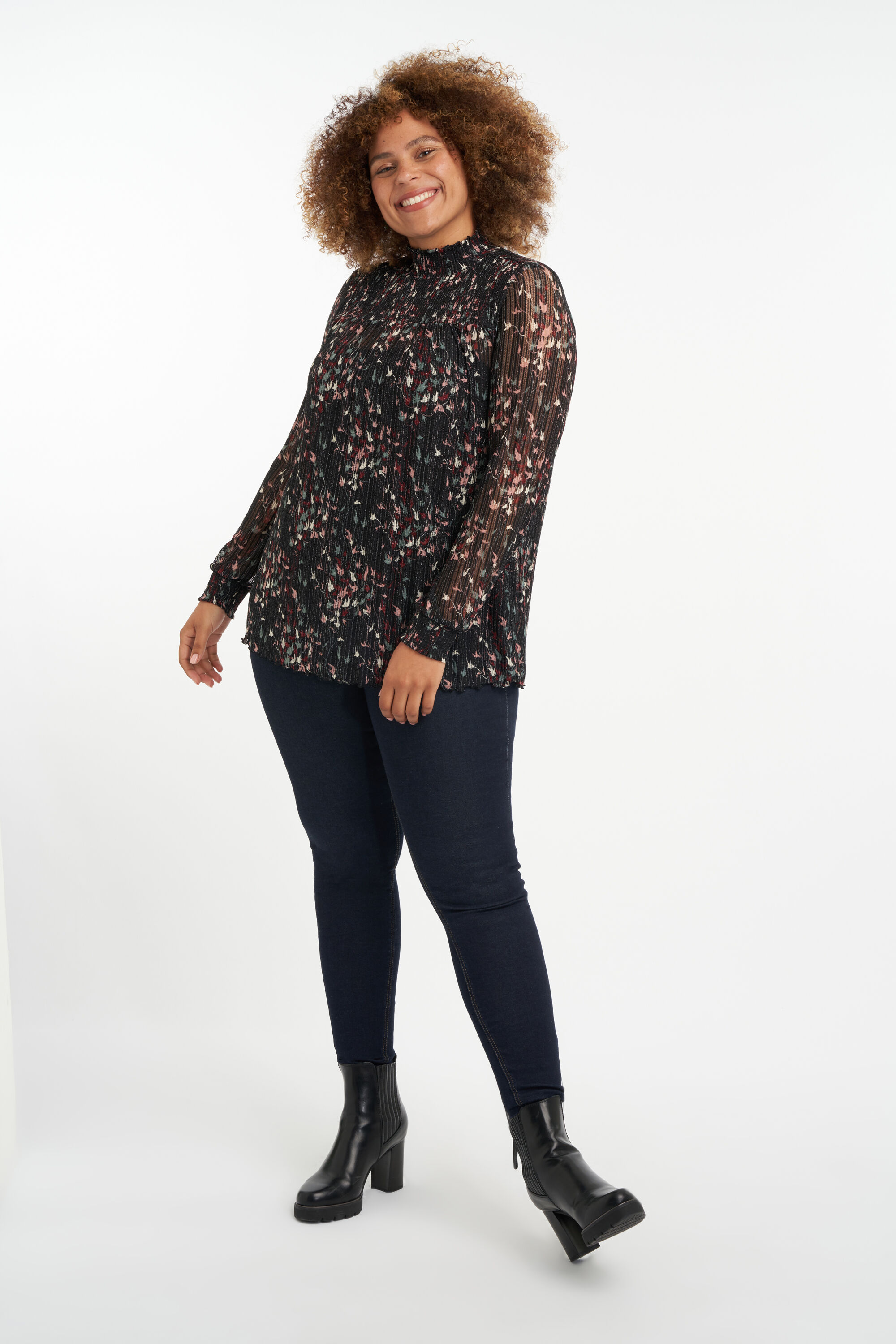 Semi-transparante top met print image number 4