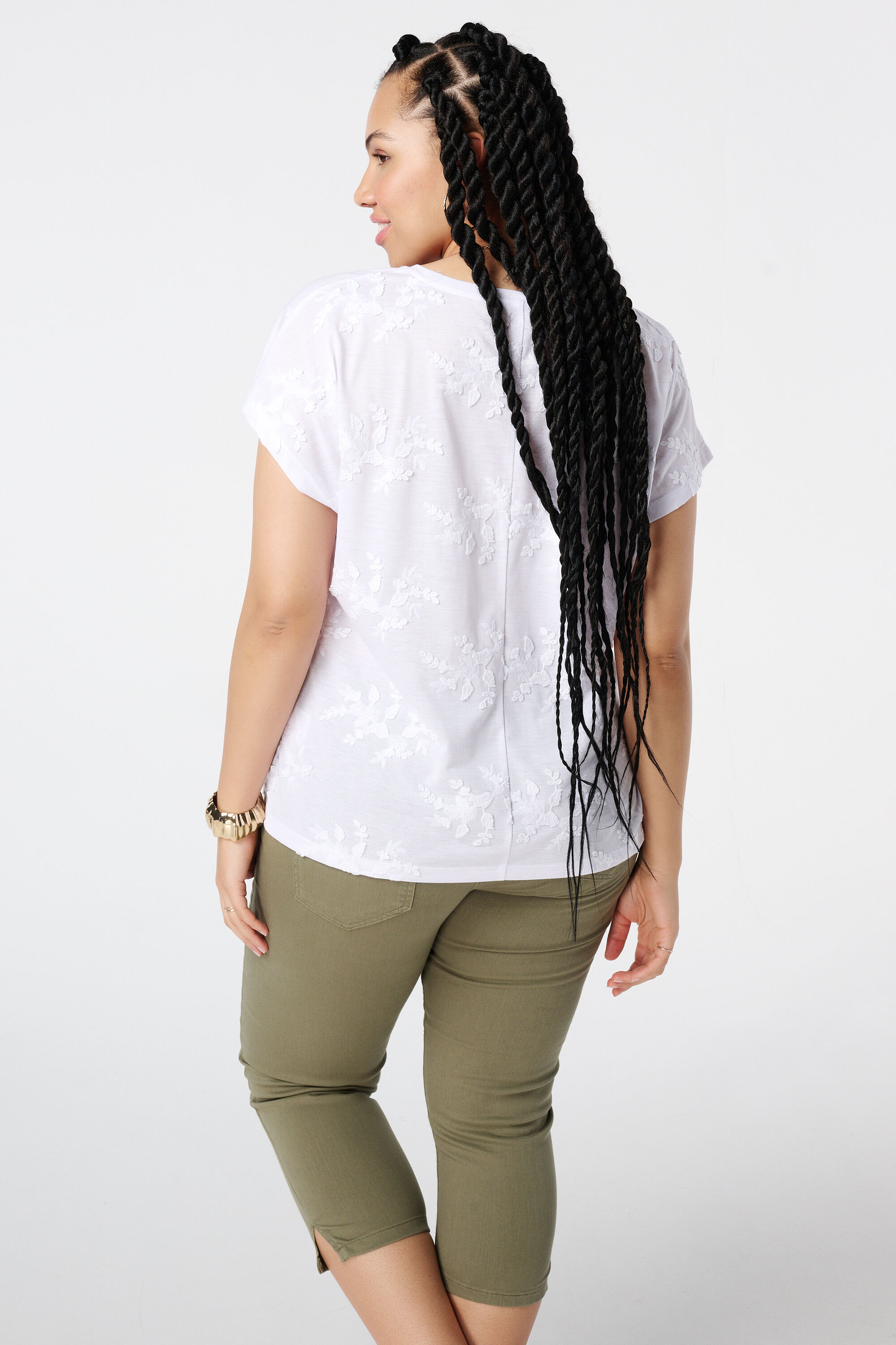 T-shirt avec broderie image number 3