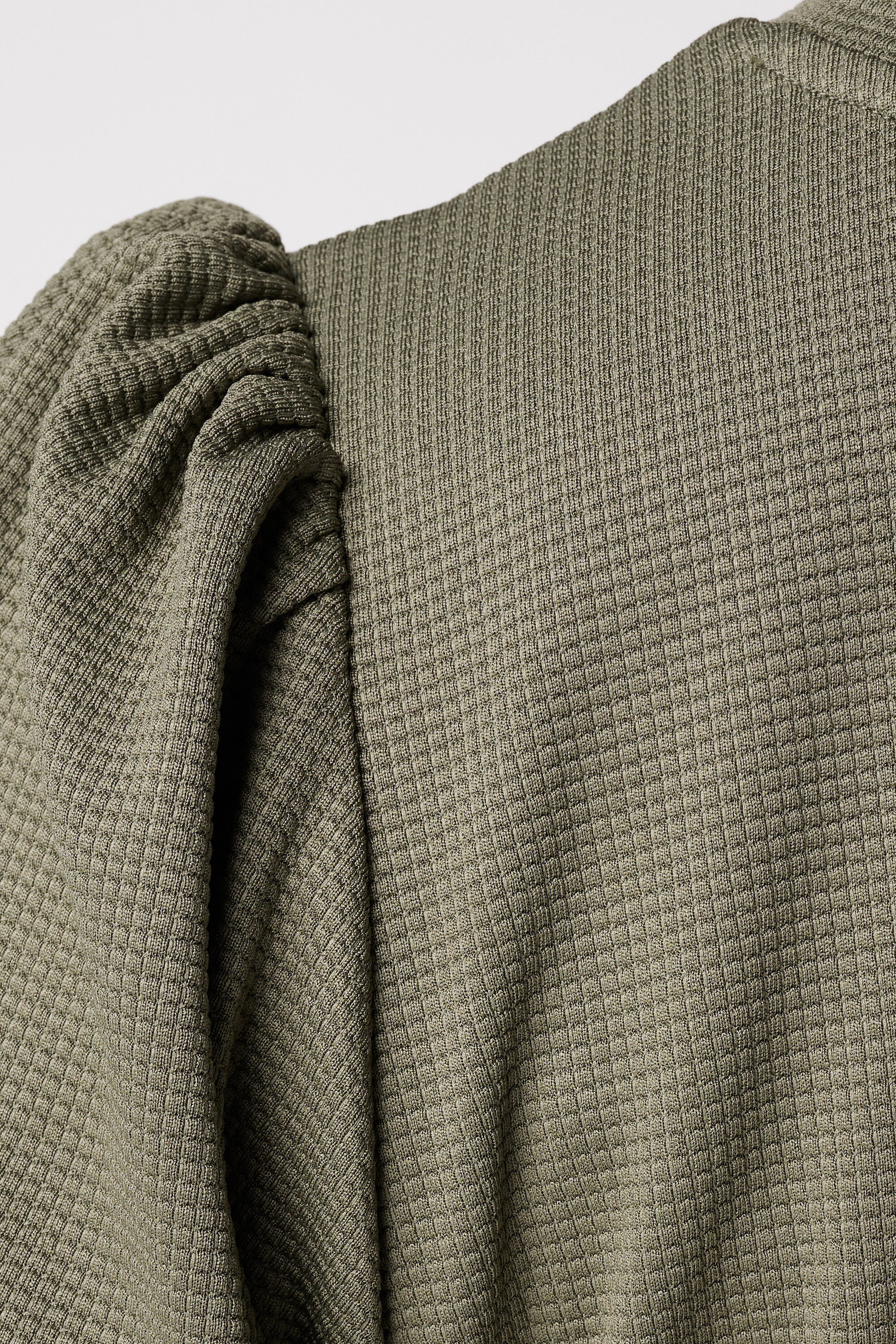 Top met pofmouwen image number 6