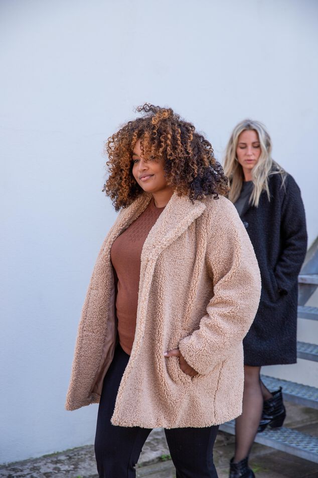 Veste en peluche douce image number 0