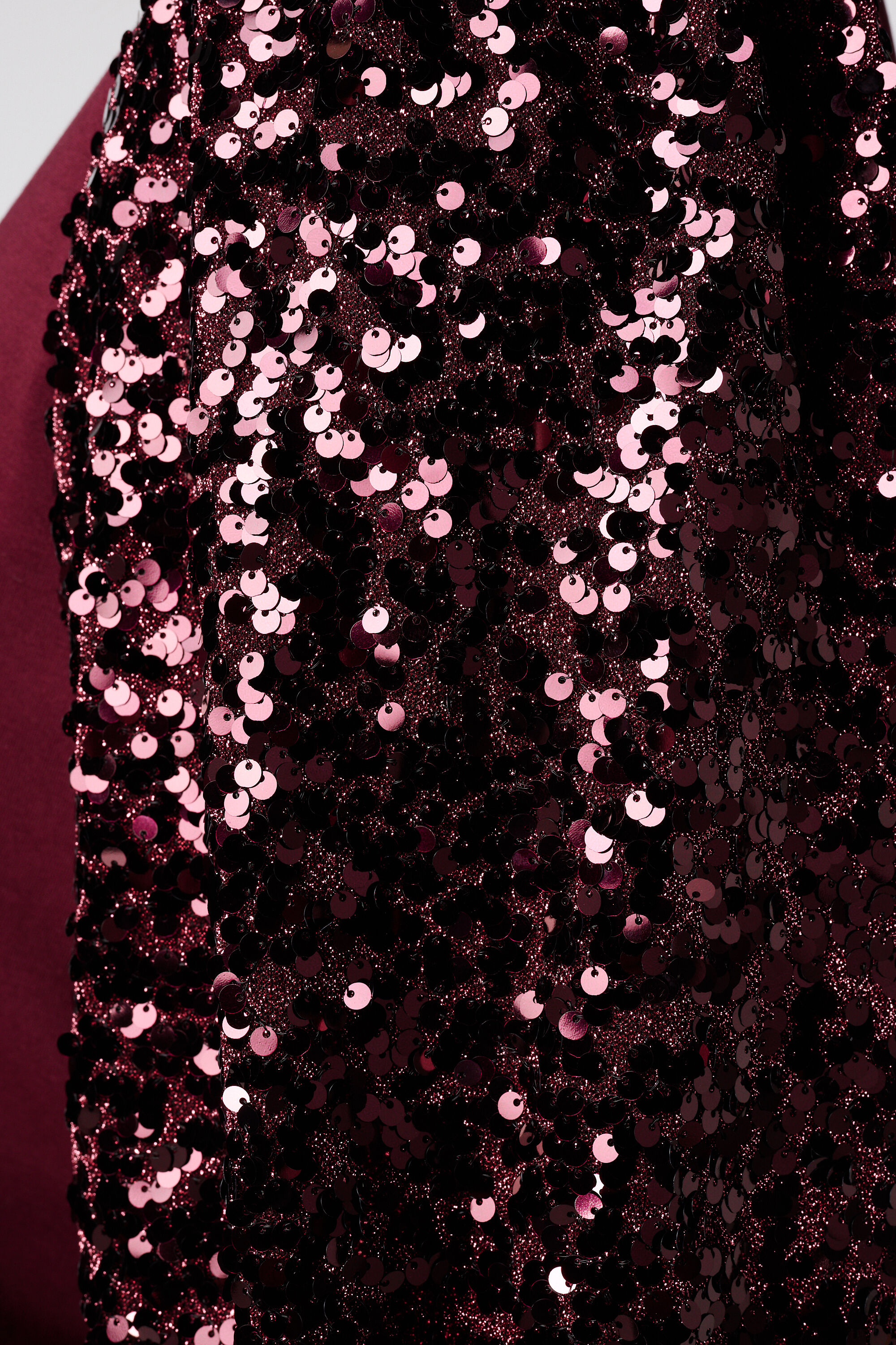 Top &agrave; manches bouffantes paillet&eacute;es image number 6