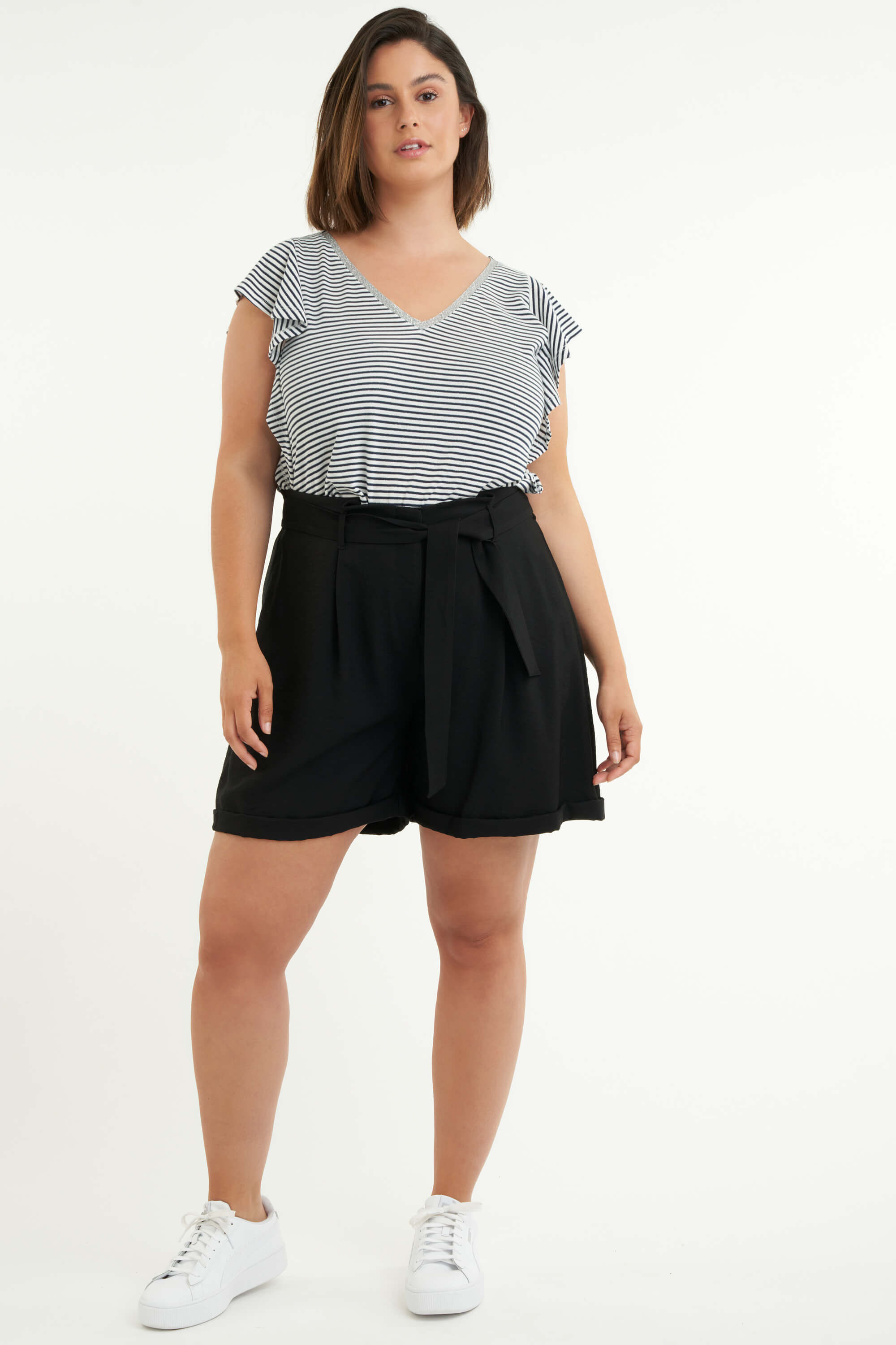 Short met ceintuur image number 5