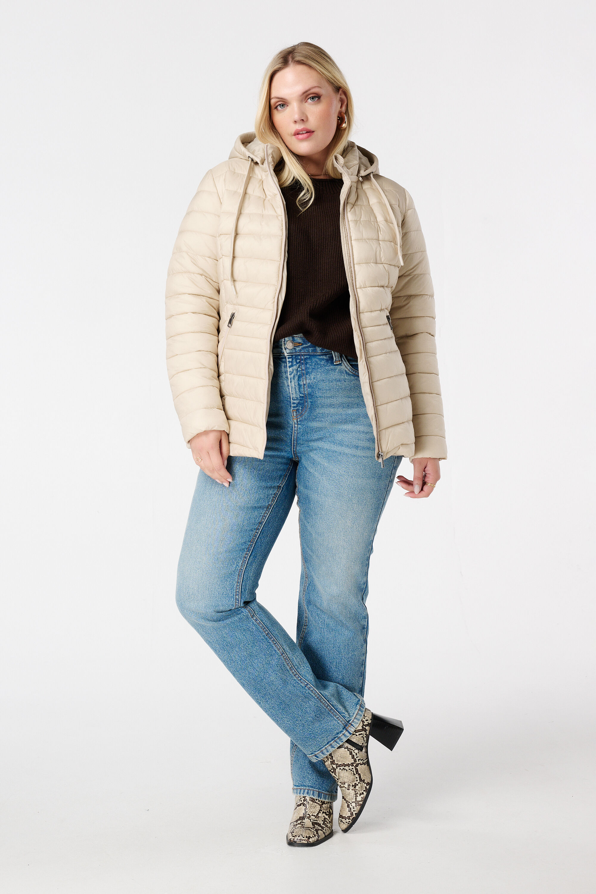 Veste l&eacute;g&egrave;rement matelass&eacute;e image number 5