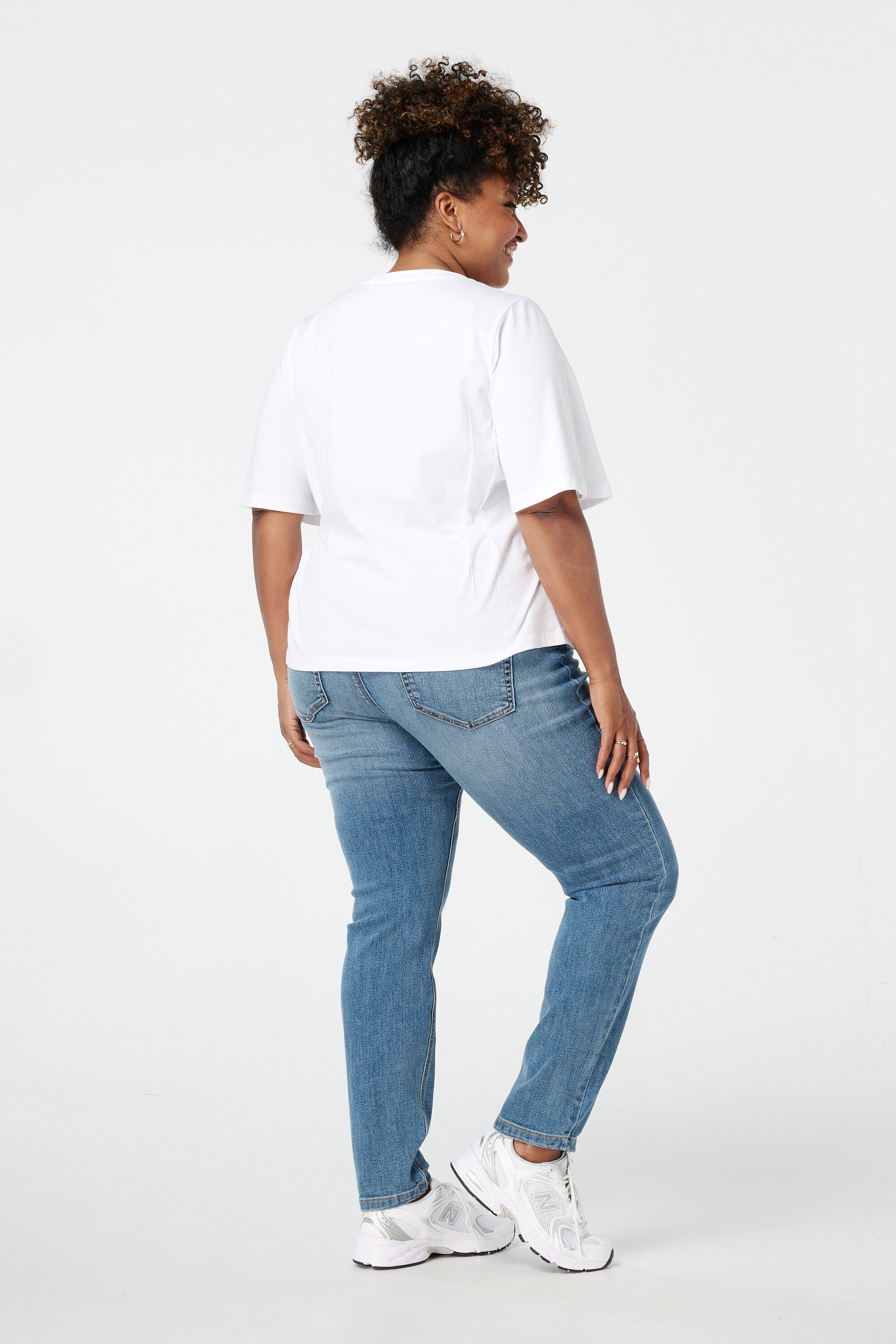 Skinny leg high waist jeans CHERRY image number 3