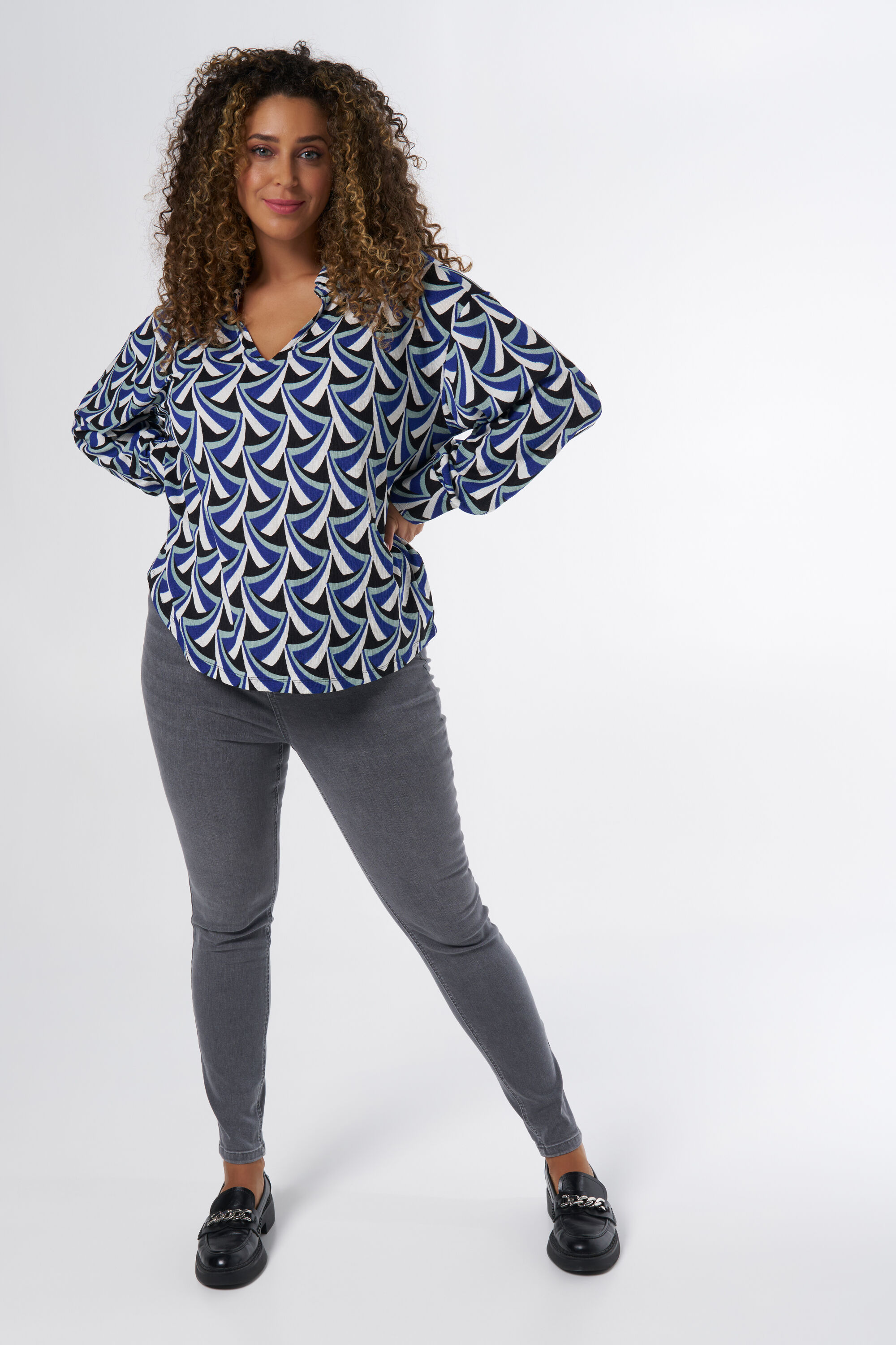 Top en tissu froiss&eacute; avec imprim&eacute; image number 6