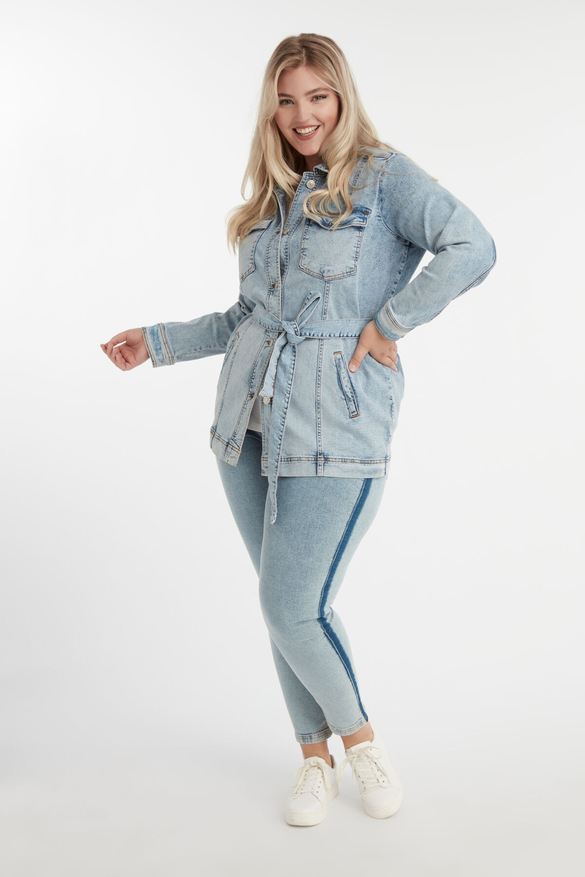 Veste en jeans deals avec ceinture