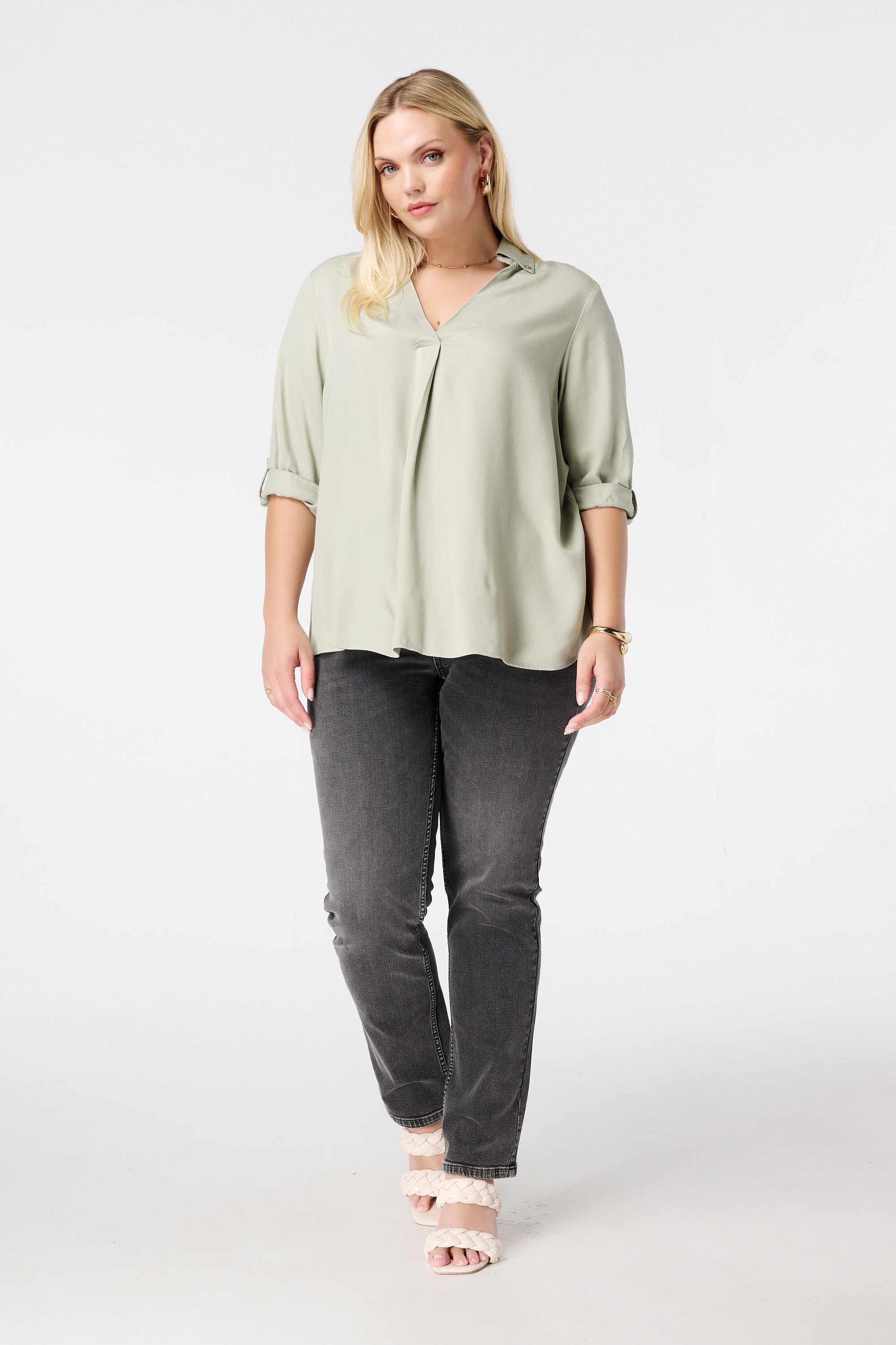 Blouse met opgerolde mouwen image number 5