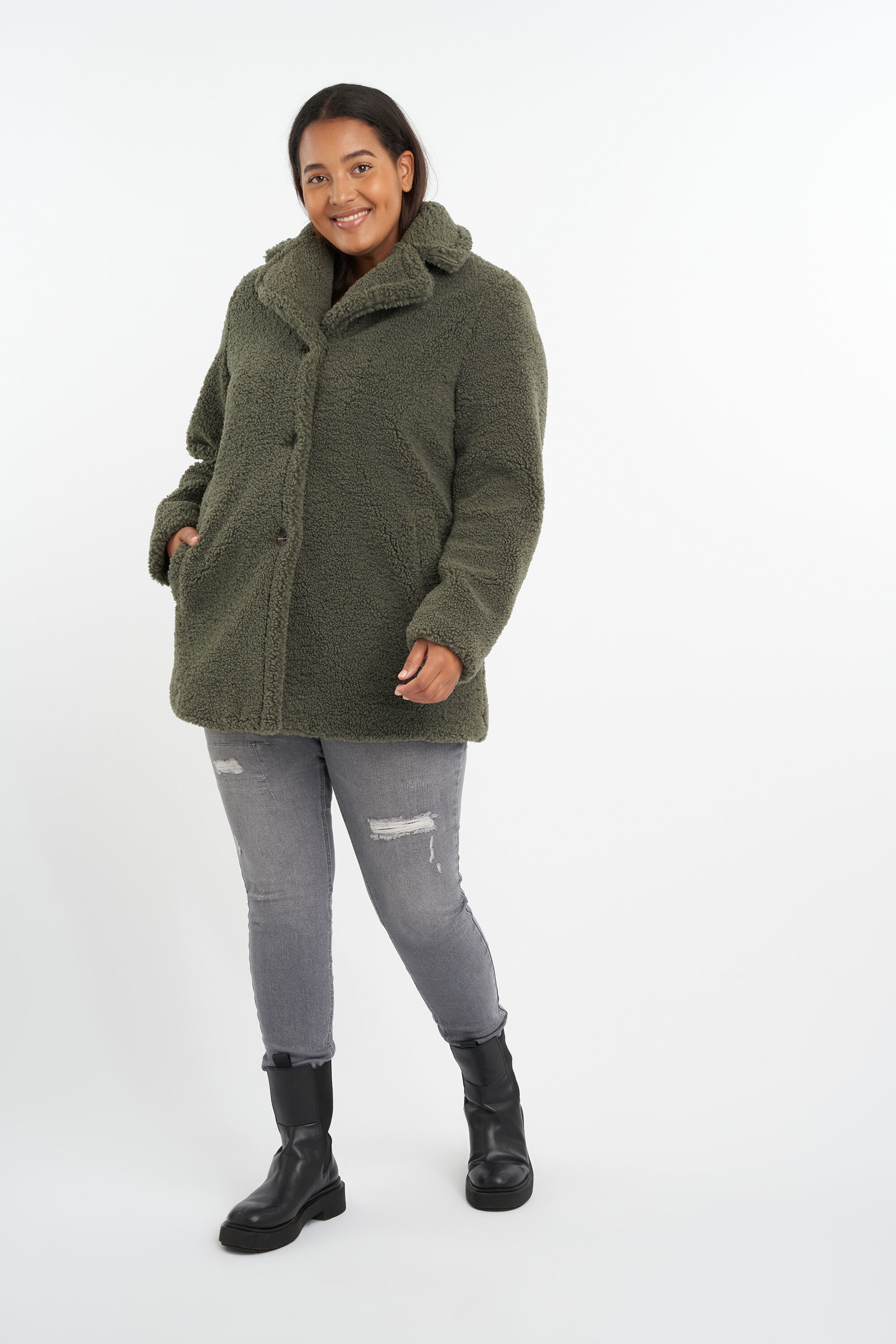 Veste en peluche douce image number 7