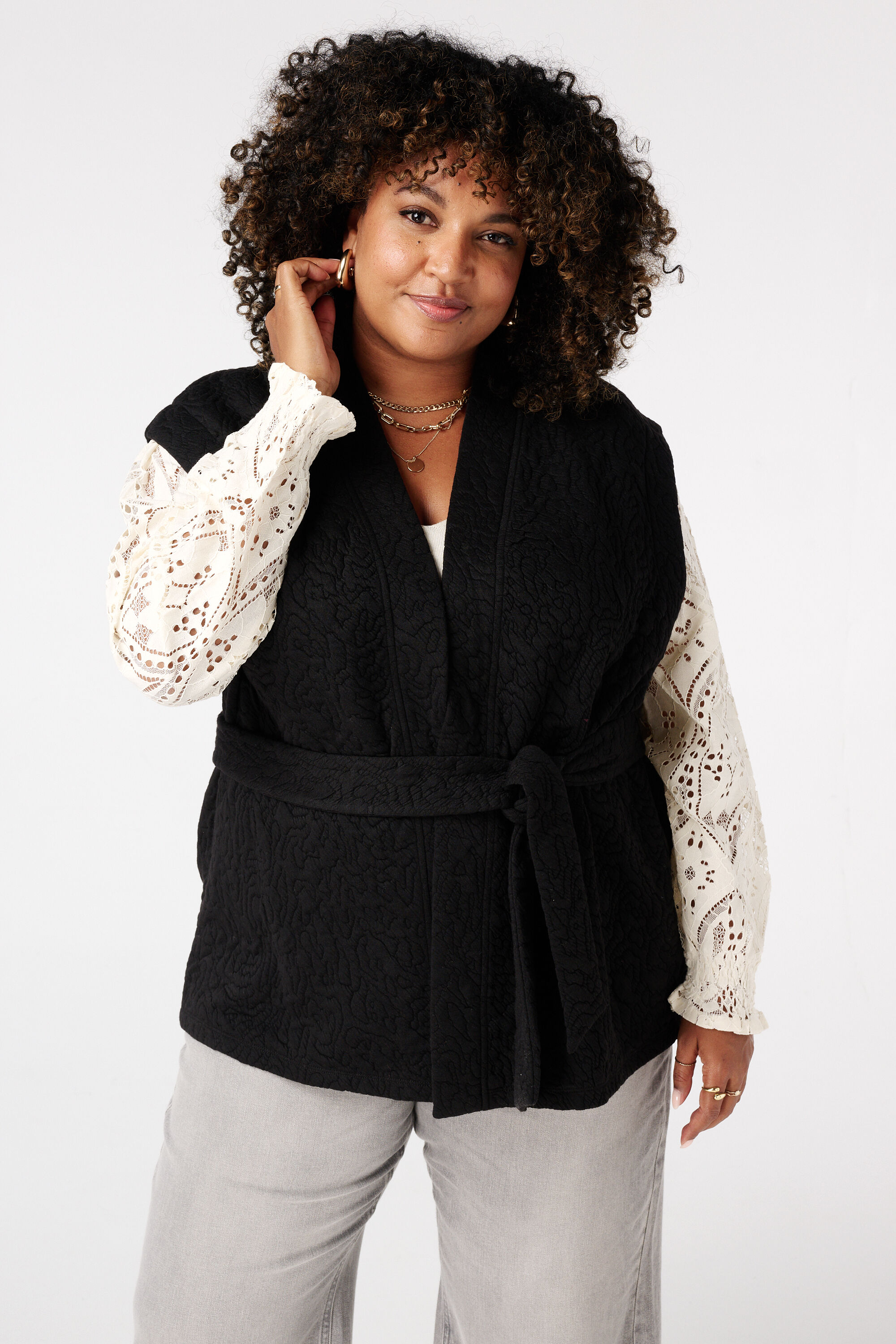 Gilet mi-long avec ceinture &agrave; nouer