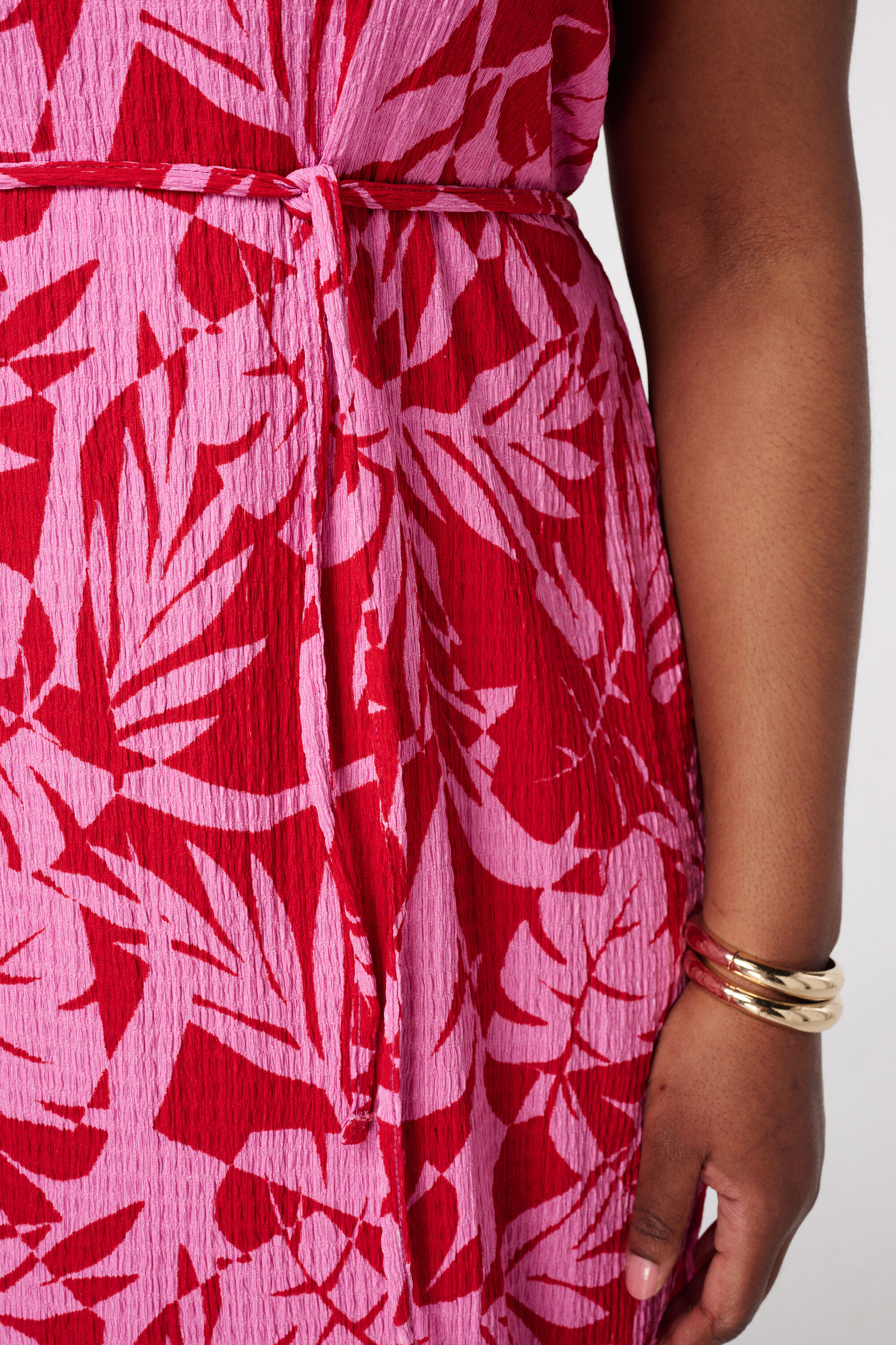 Robe midi imprim&eacute;e avec cordon image number 4