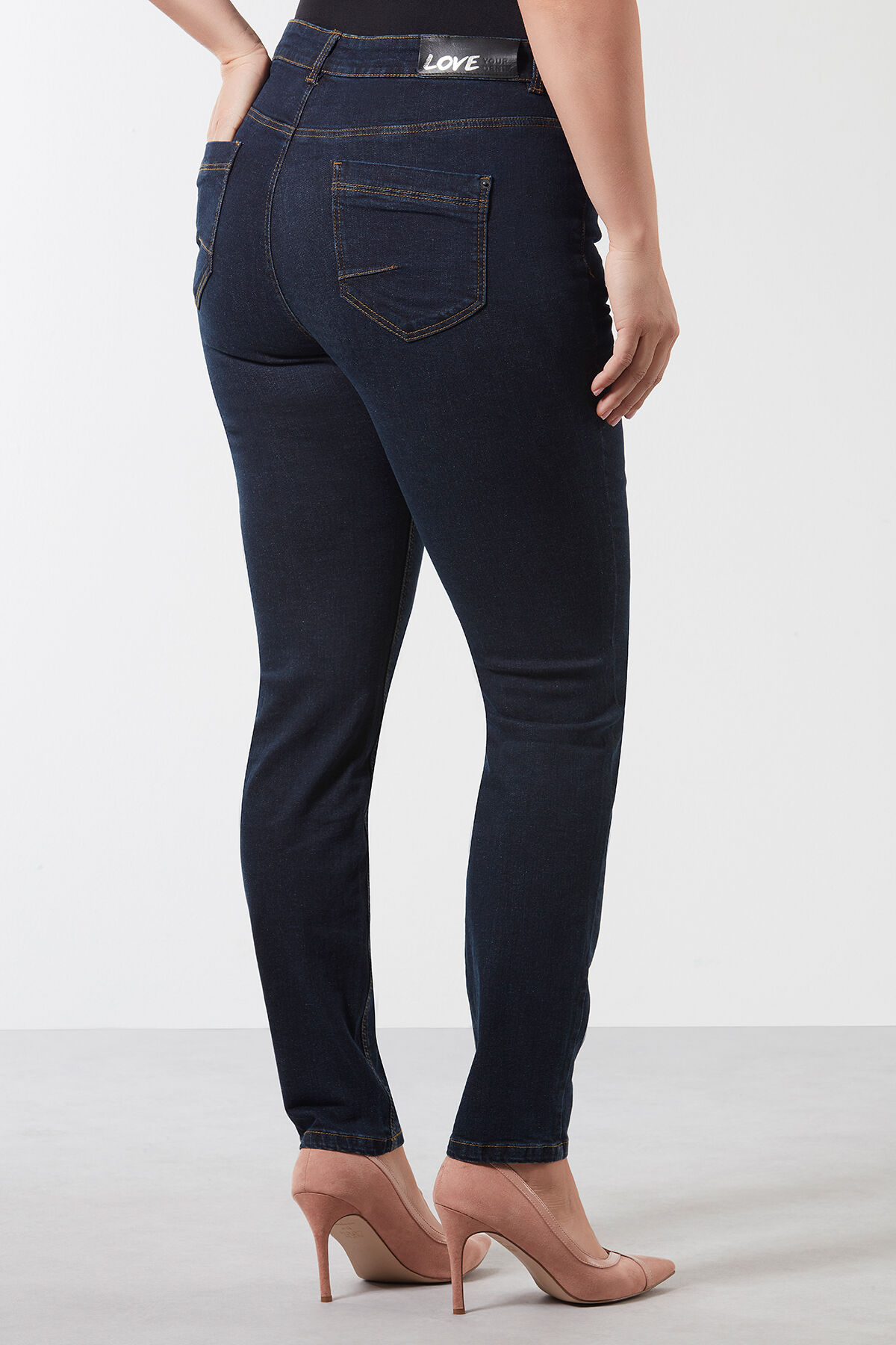 Slim leg jeans IRIS image number 3