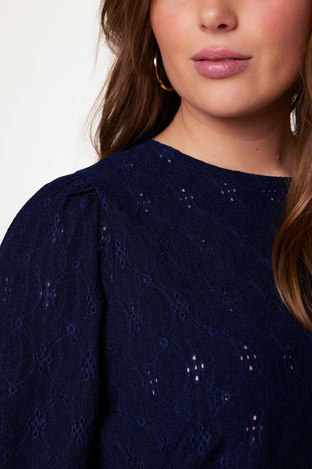 Haut avec d&eacute;tails de broderie image number 4