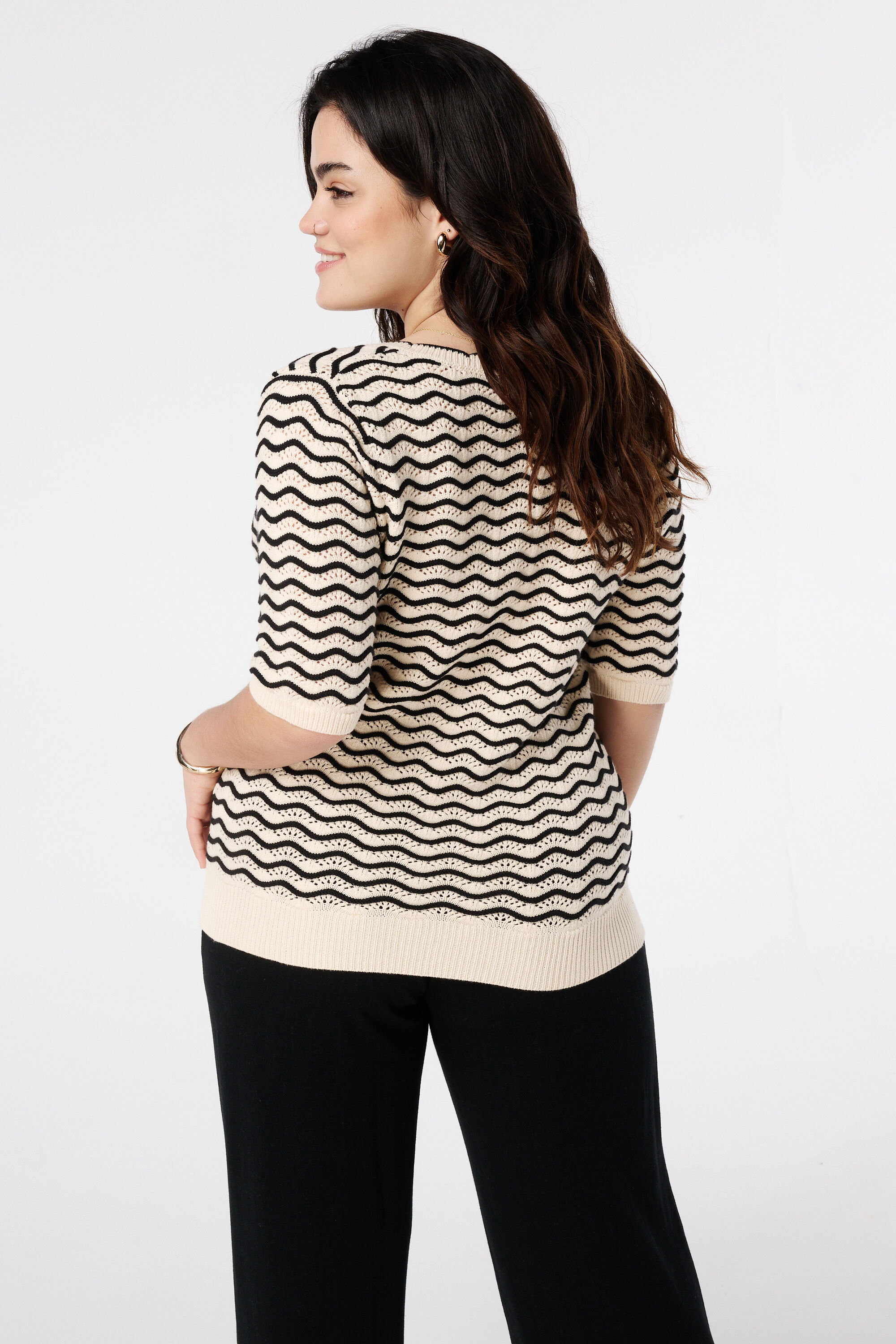 Pull ray&eacute; en maille image number 3