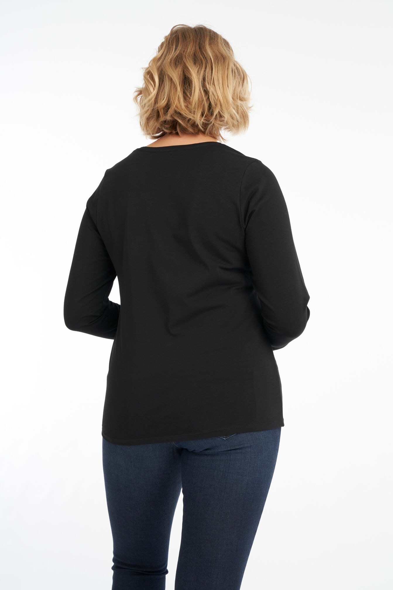 Pull basique &agrave; manches longues image number 3