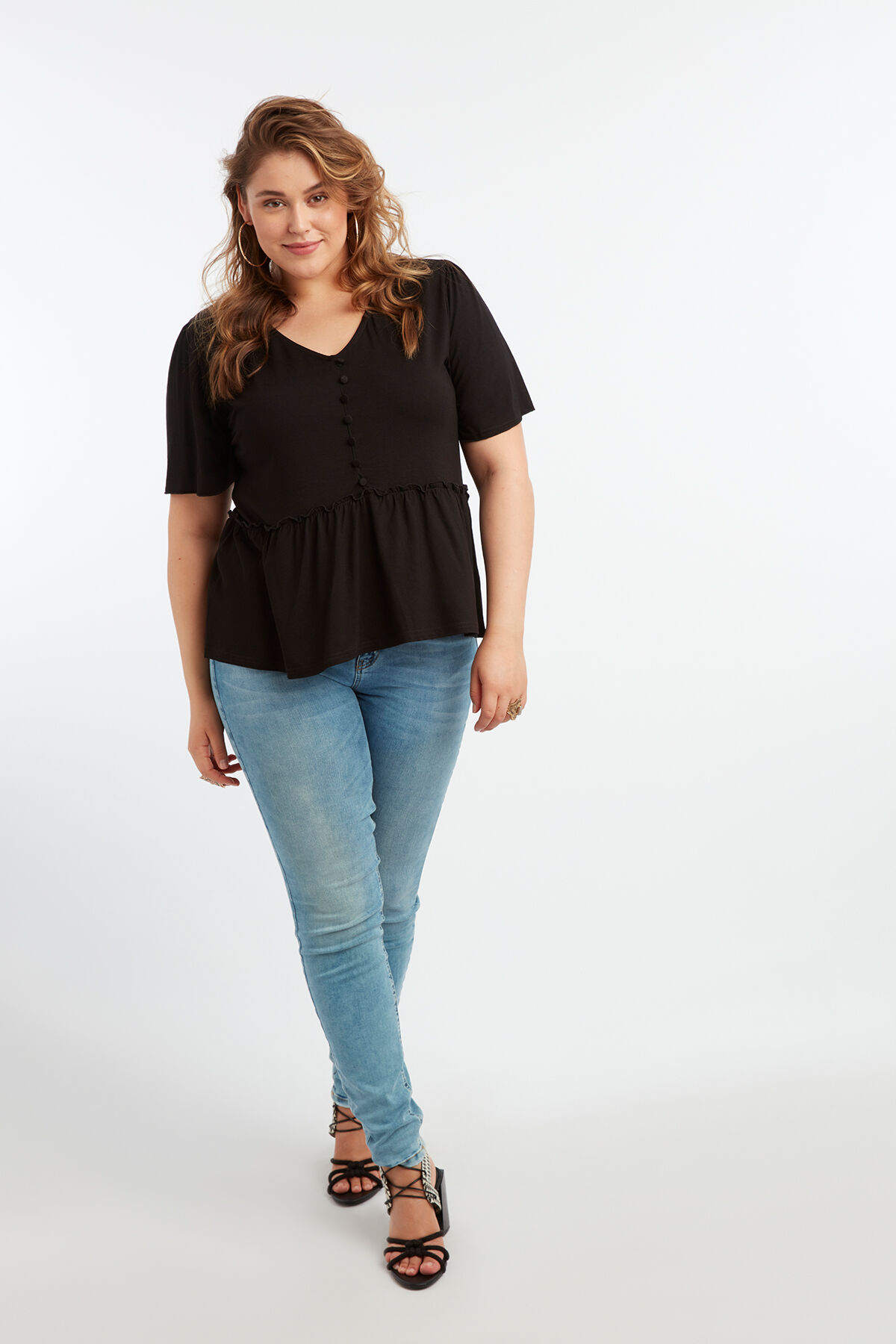 Top en viscose avec boutons d&eacute;coratifs image number 3