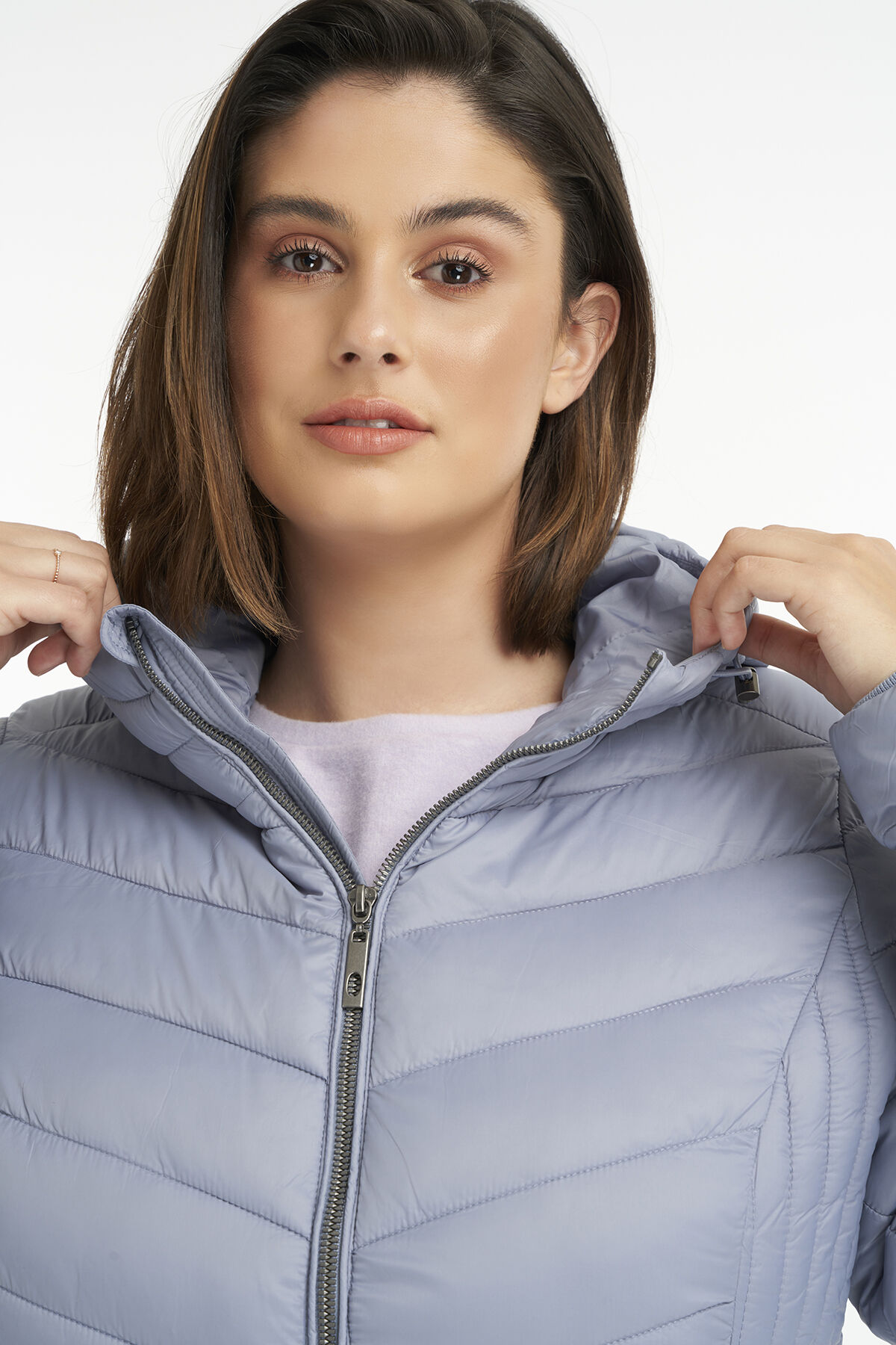 Veste matelass&eacute;e &agrave; capuche  image number 4