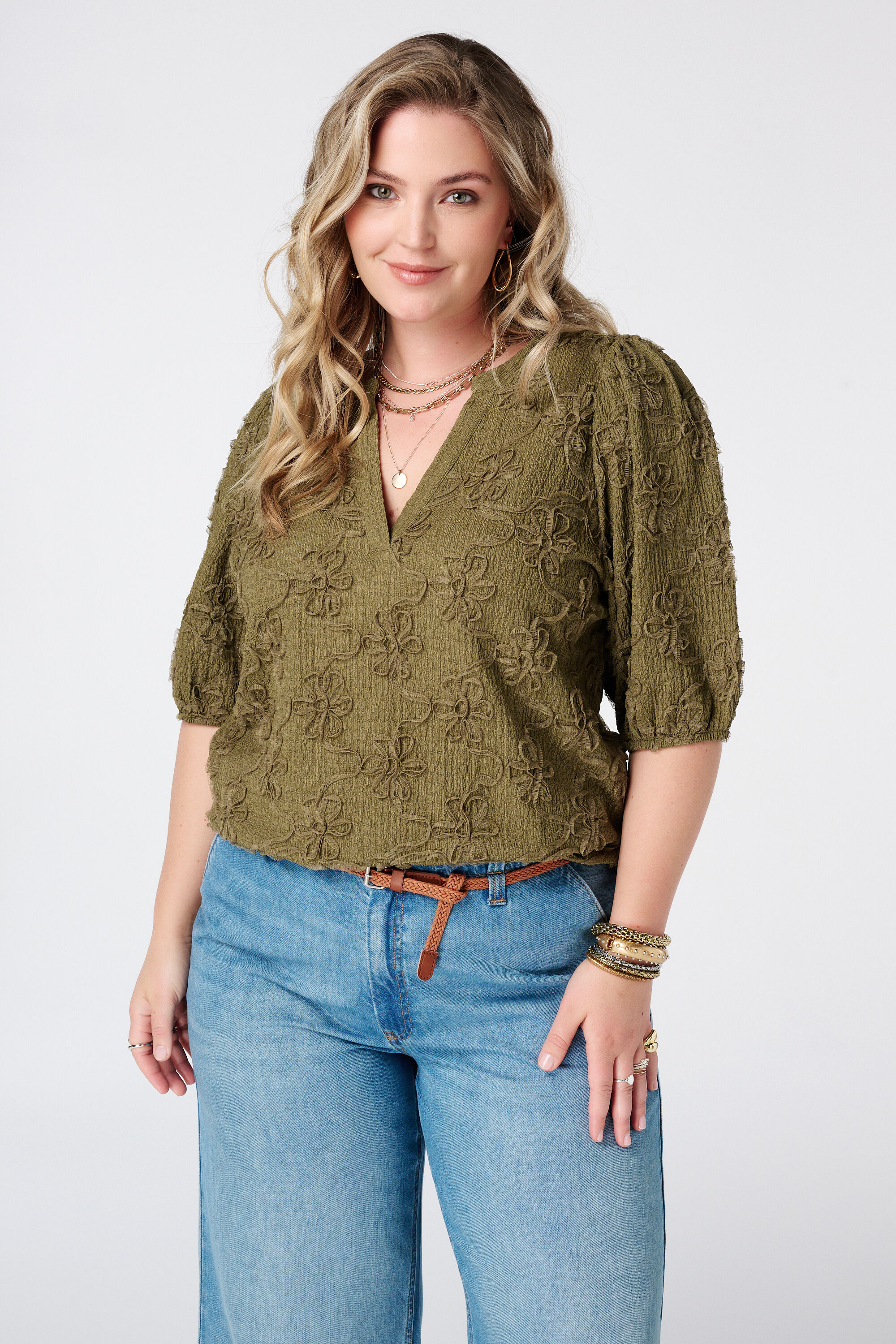 Top avec structure florale