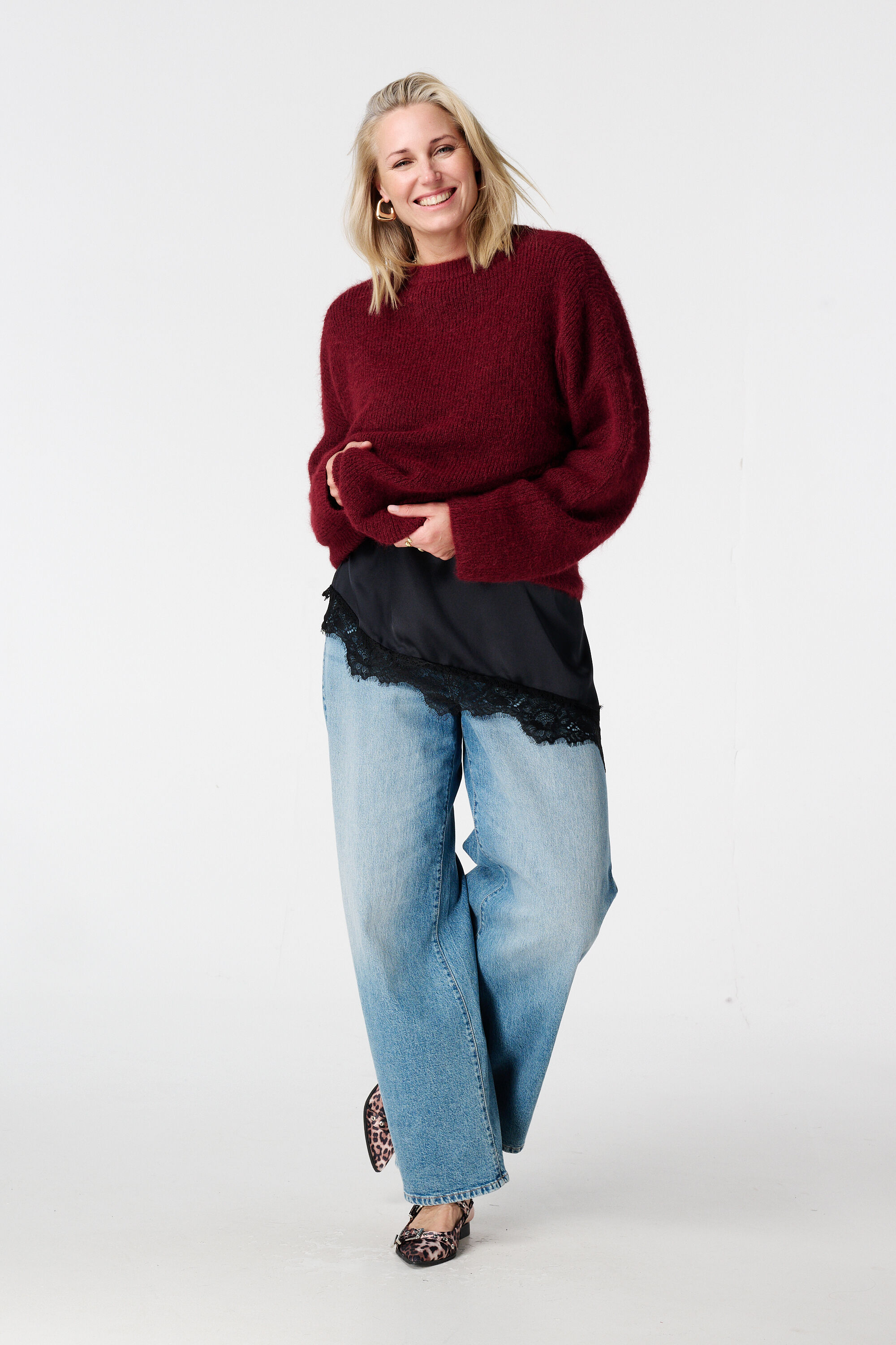 A-symmetrische top met kant image number 5