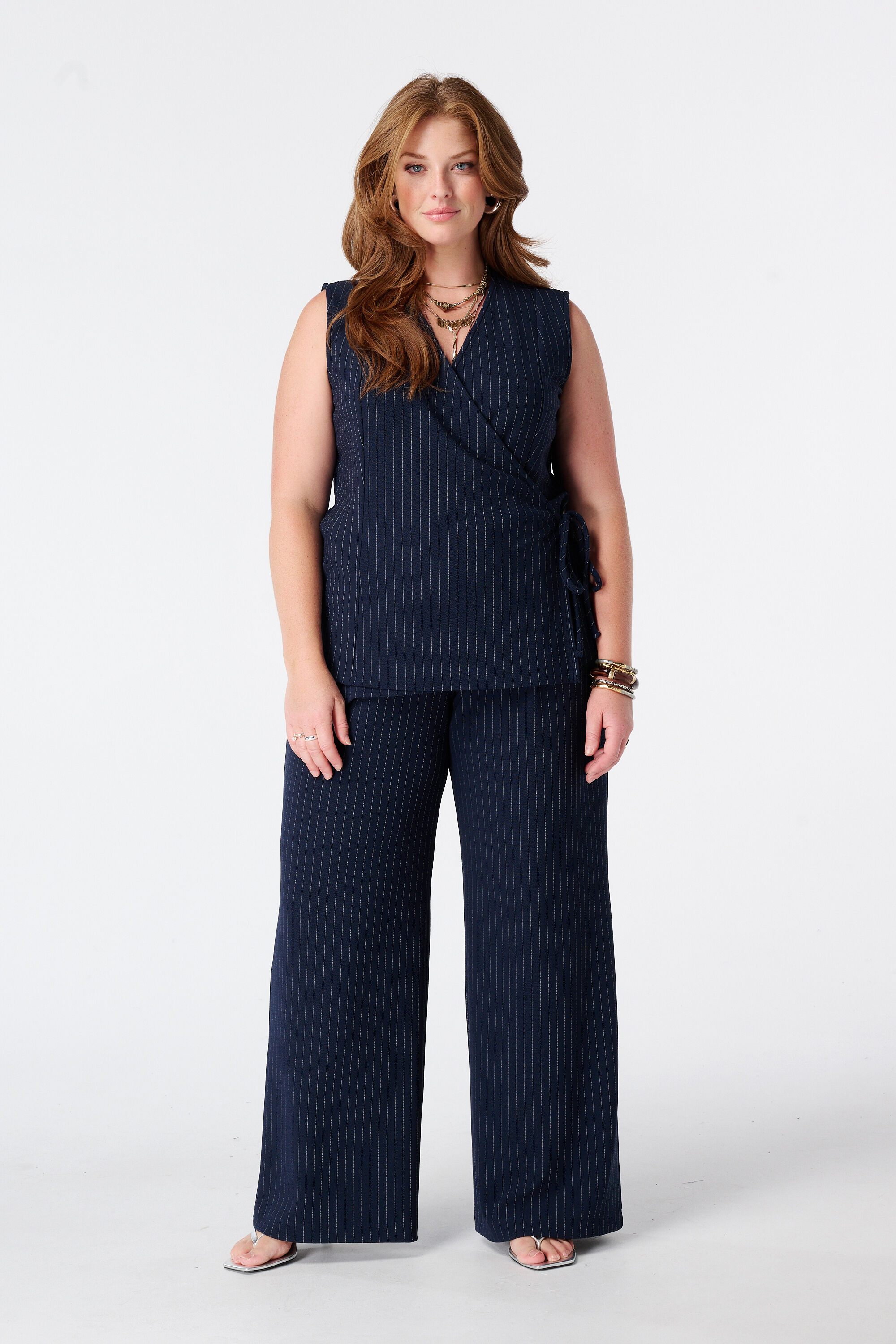 Pantalon wide leg &agrave; fines rayures