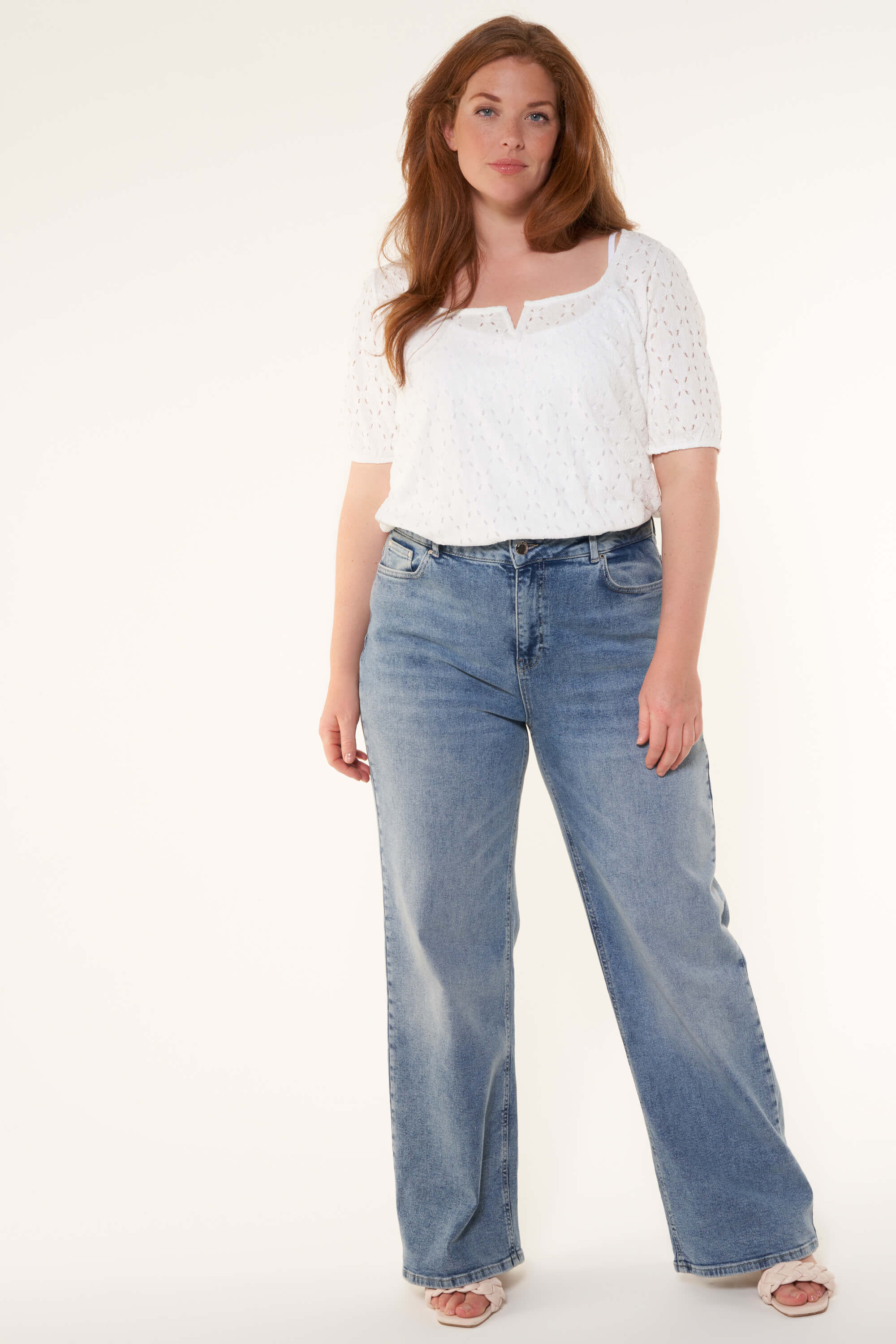 Jeans met wijde pijpen image number 6