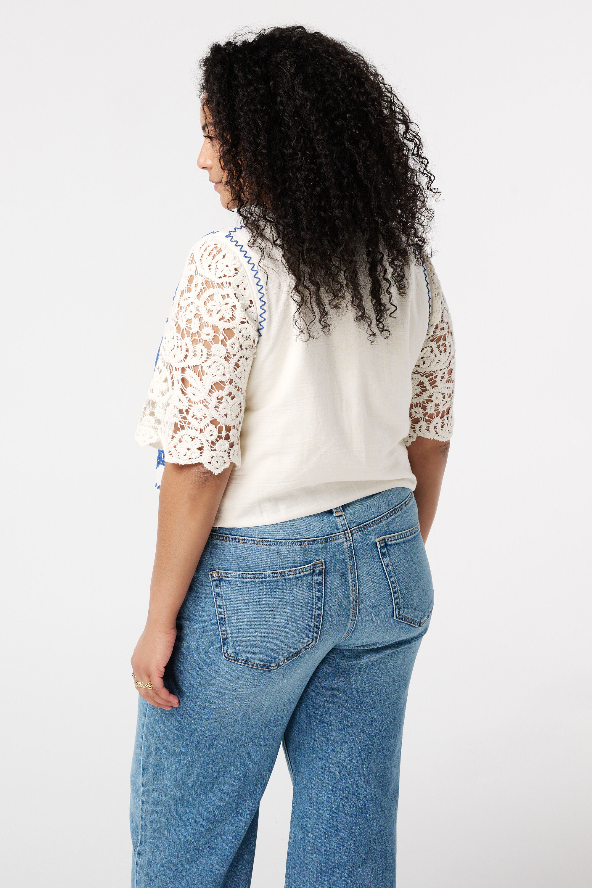 Gilet brod&eacute; image number 3