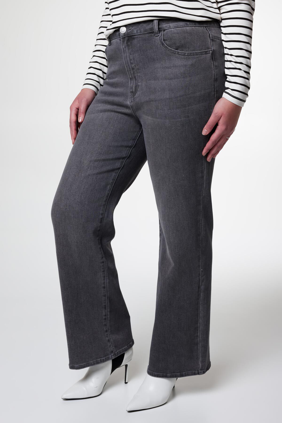 Jean ample image number 5