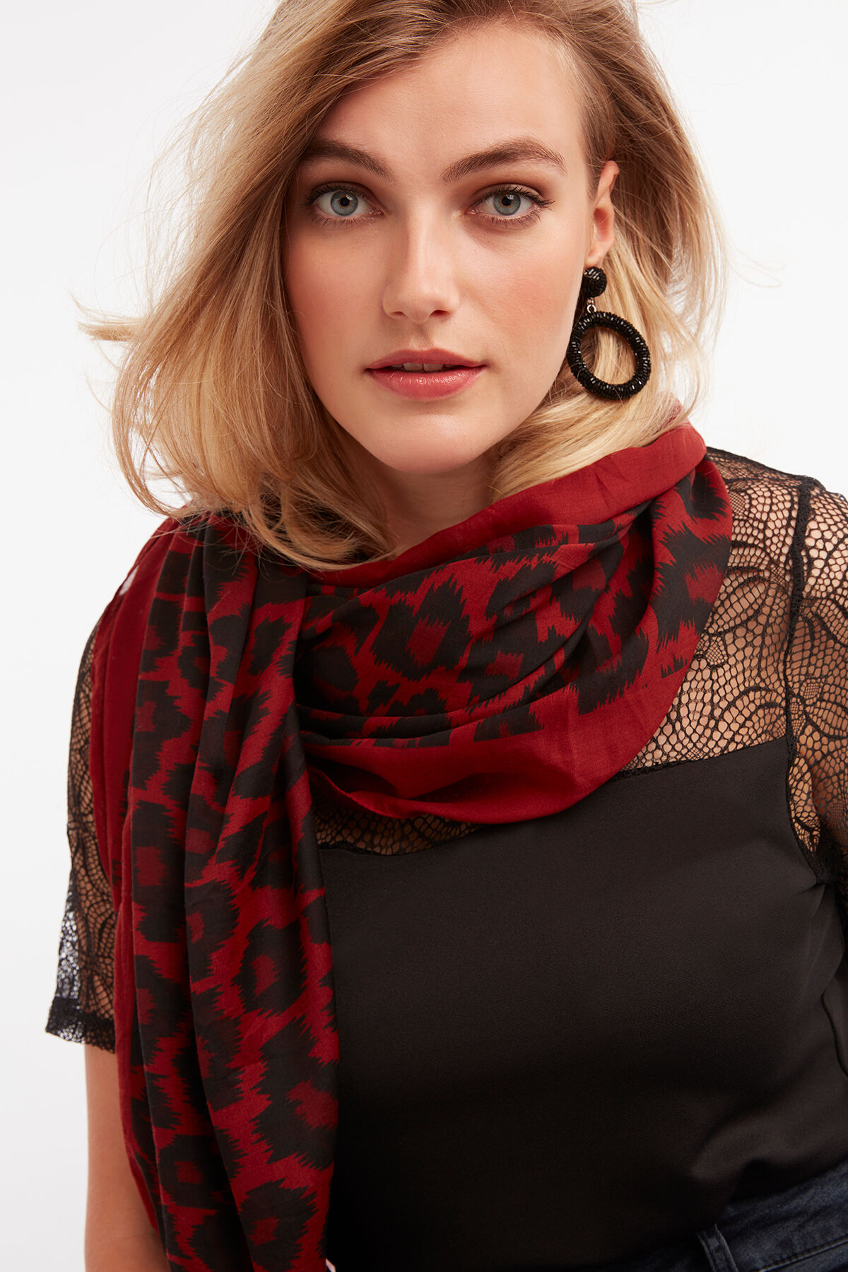 Foulard &agrave; imprim&eacute; l&eacute;opard image number 3