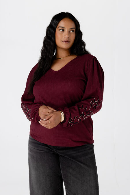 Haut avec broderie Haut avec broderie