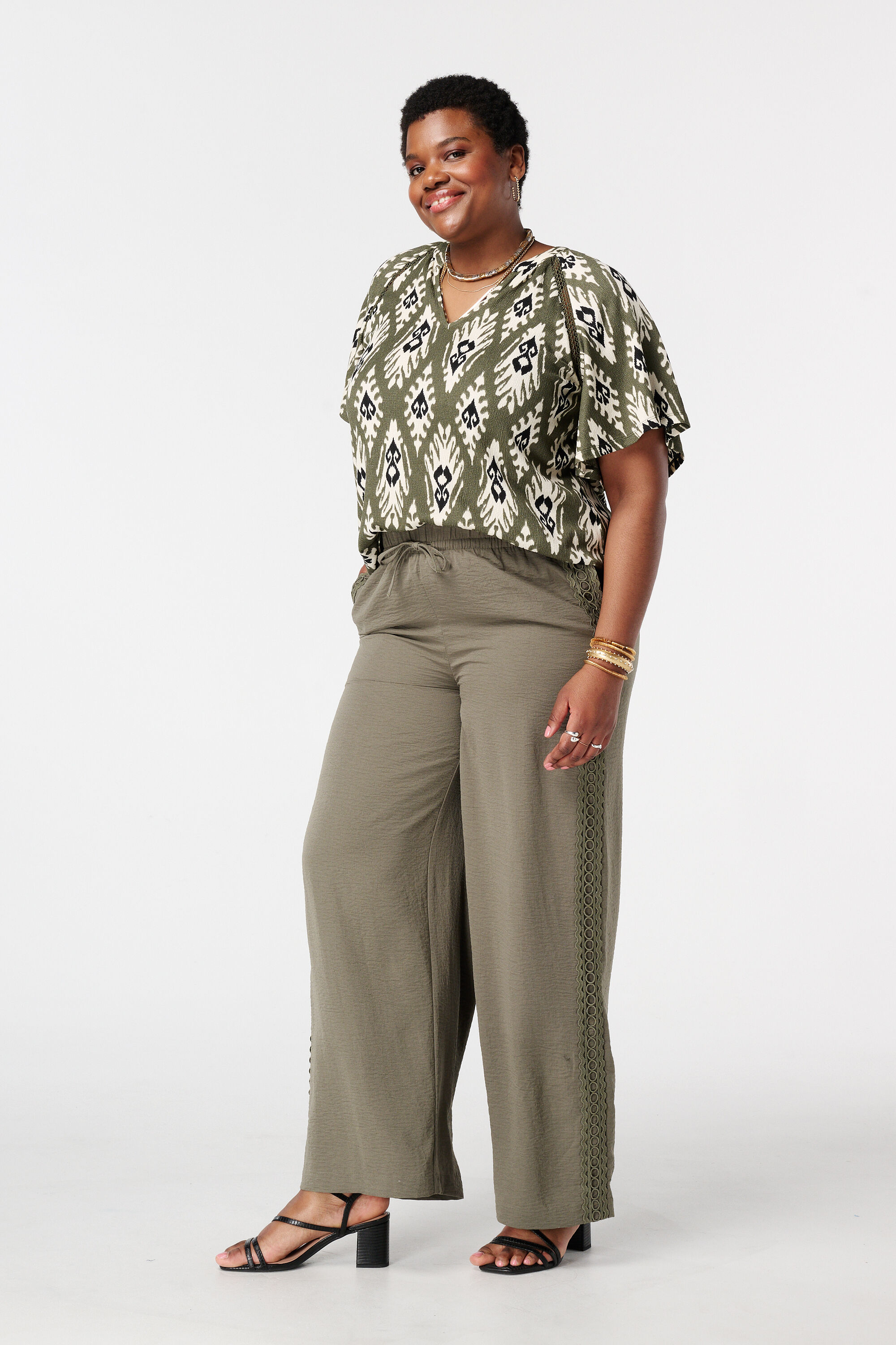 Top &agrave; manches papillon image number 5