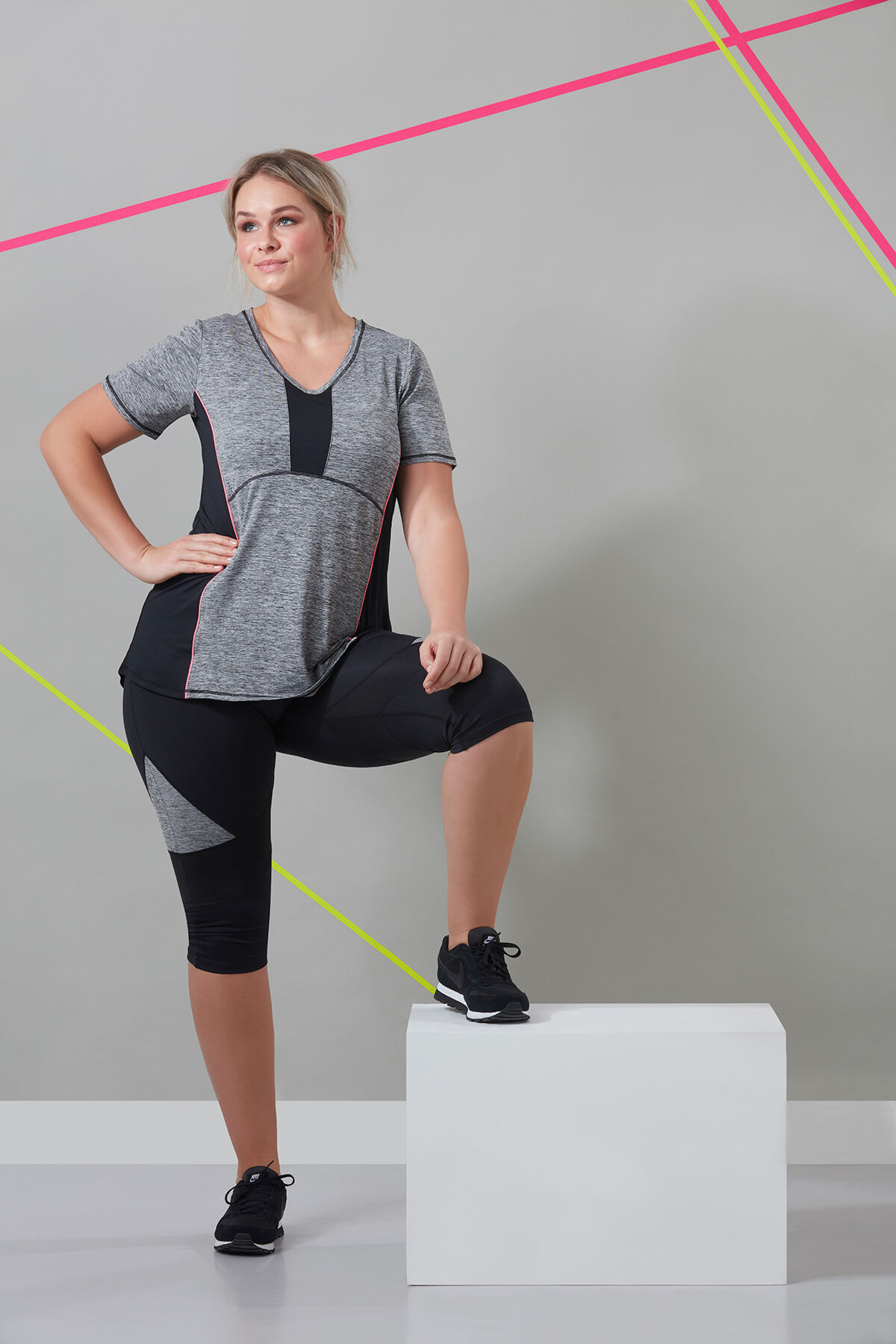 Sporttop met A-lijn image number 3