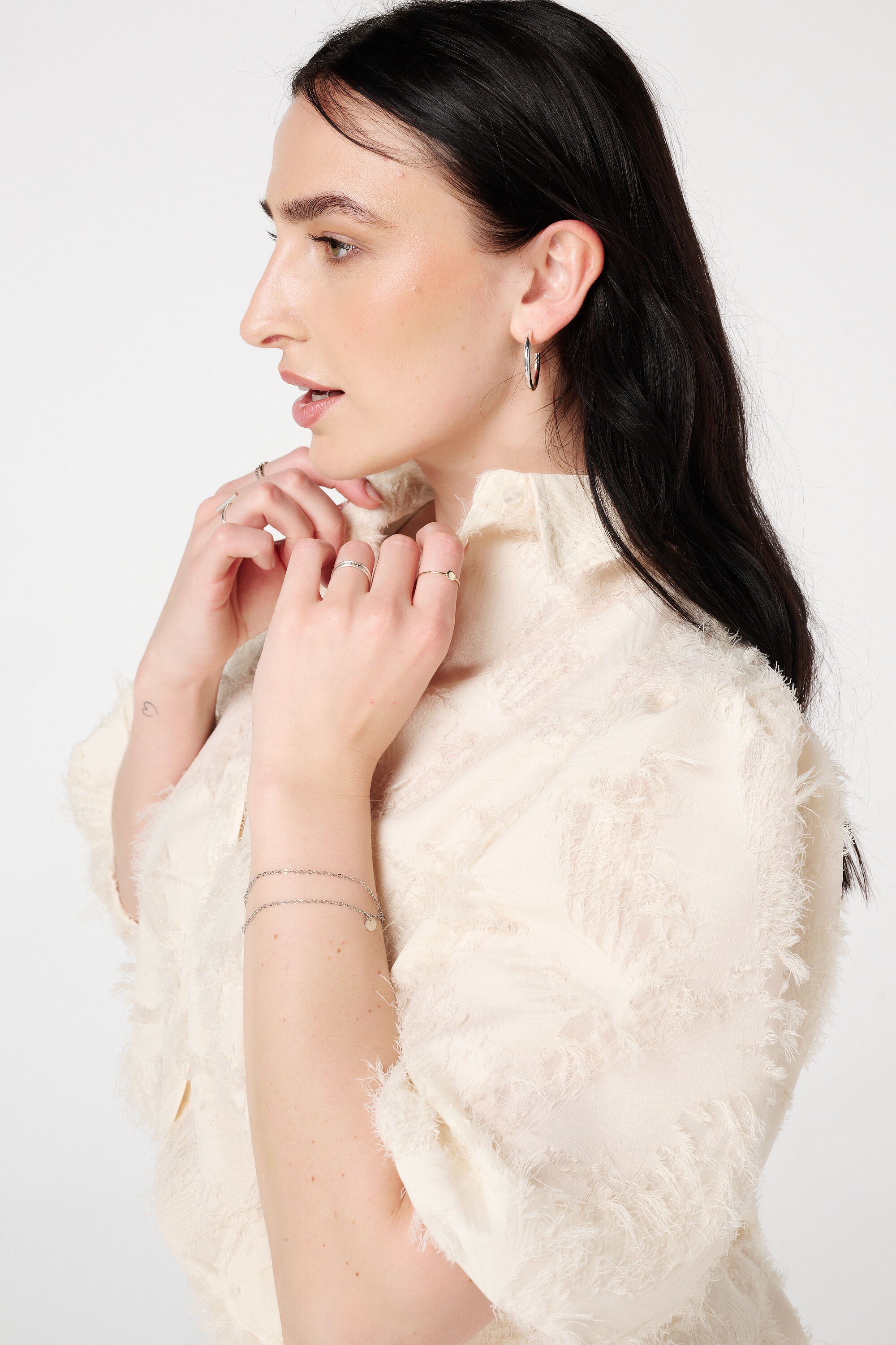 Blouse structur&eacute;e &agrave; manches ballon image number 4