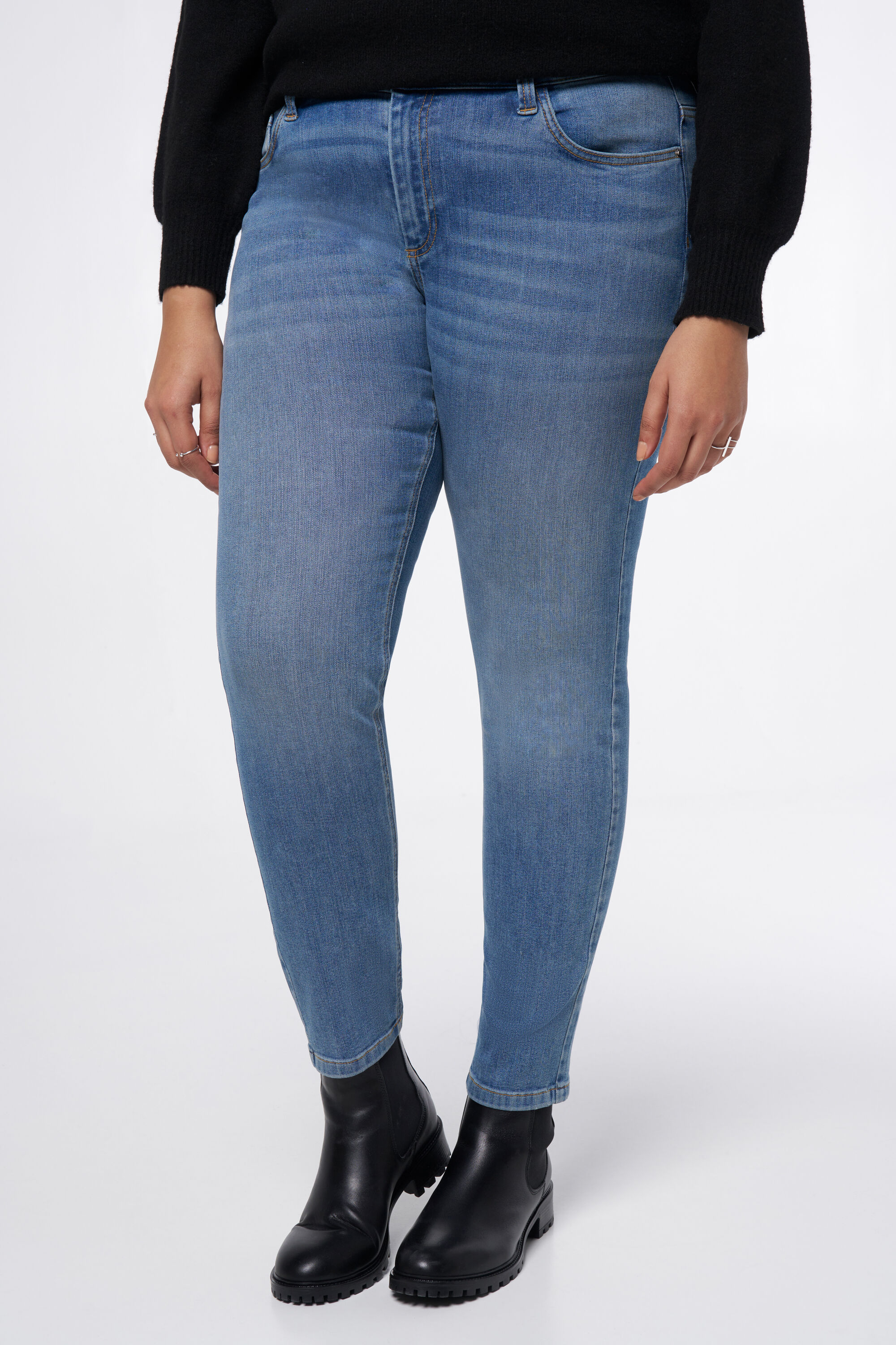 Slim leg jeans IRIS met stretch image number 5