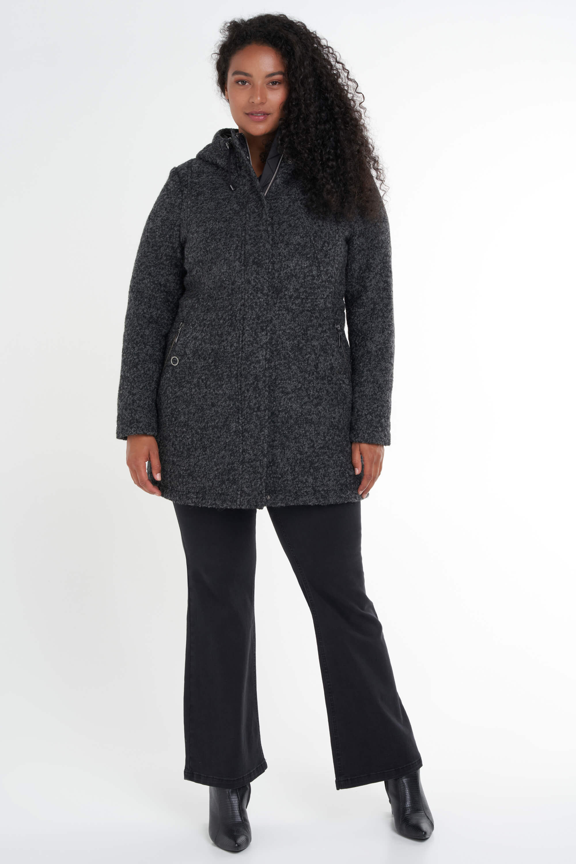 Veste &agrave; capuche image number 6