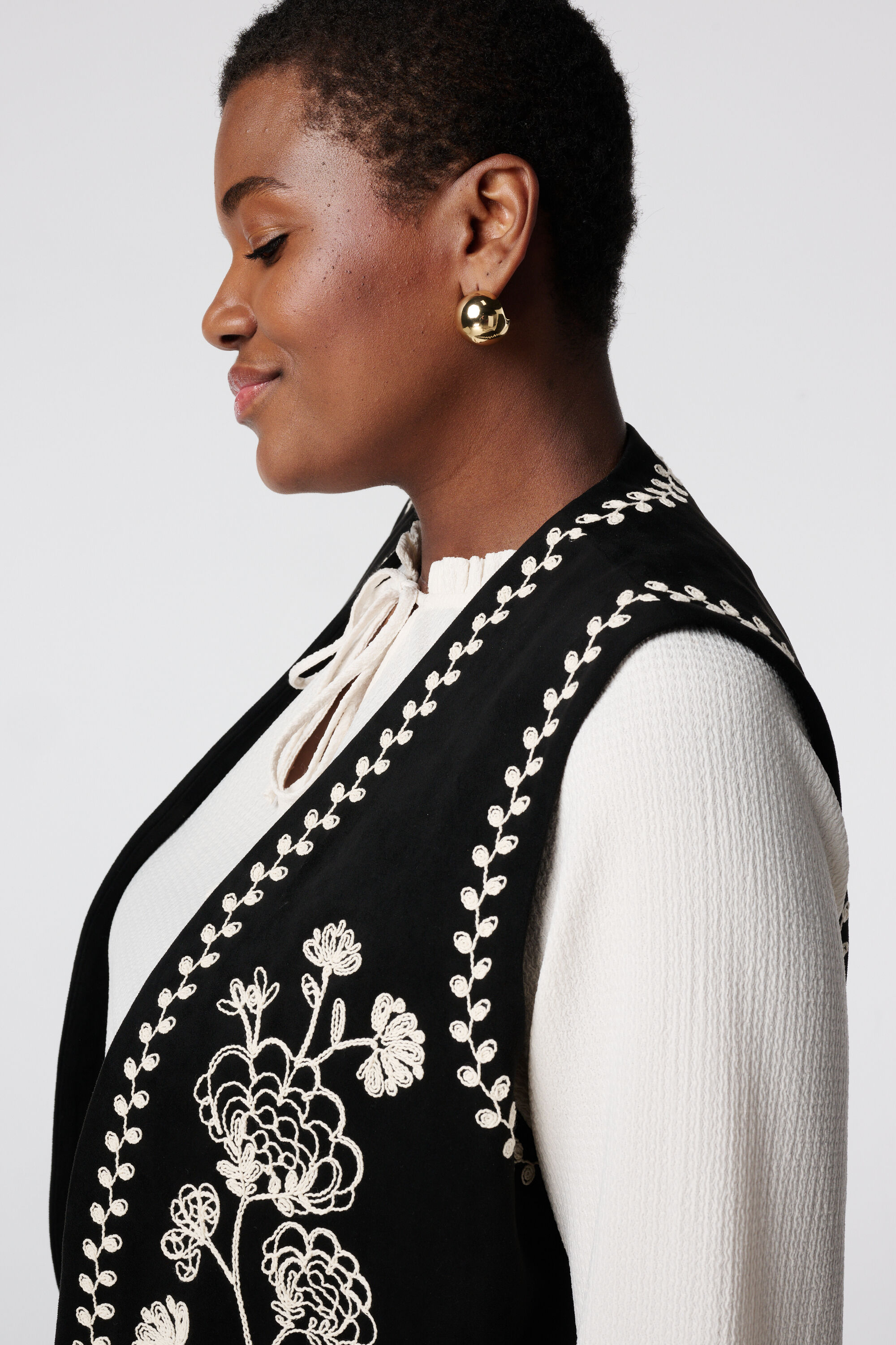 Suedine gilet met stiksels image number 4