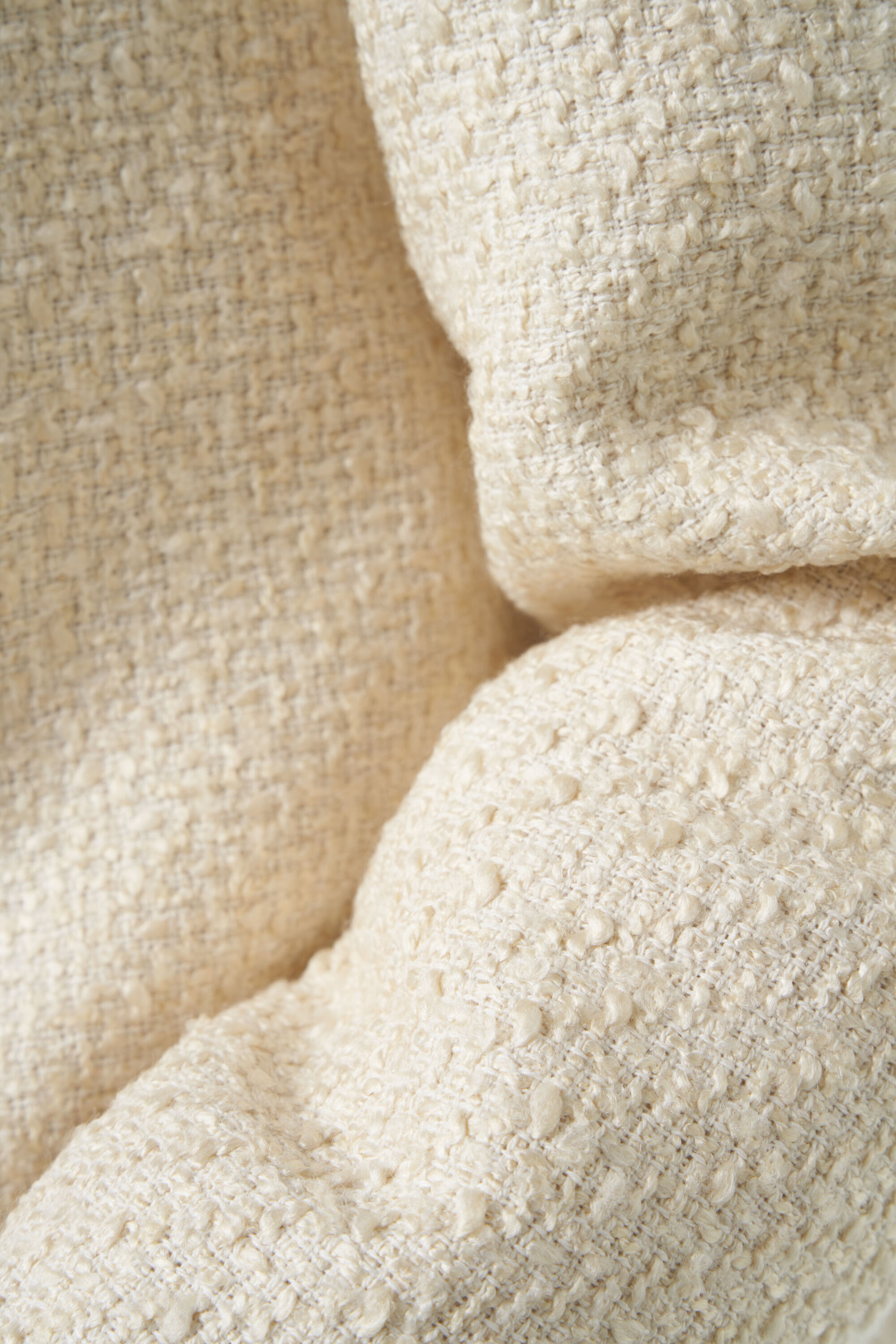 Blazer court image number 5