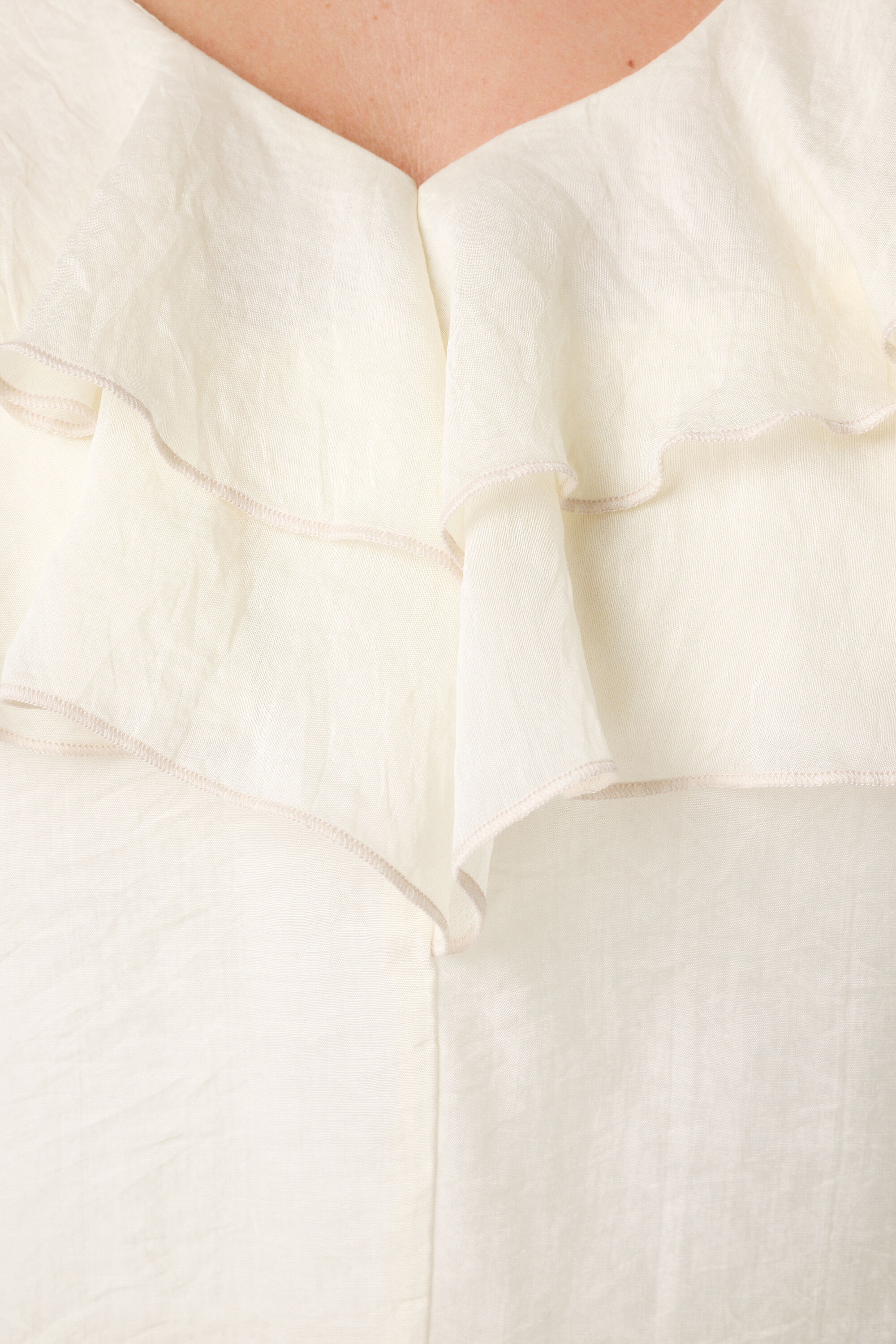 Chemisier &agrave; volants et manches bouffantes image number 6