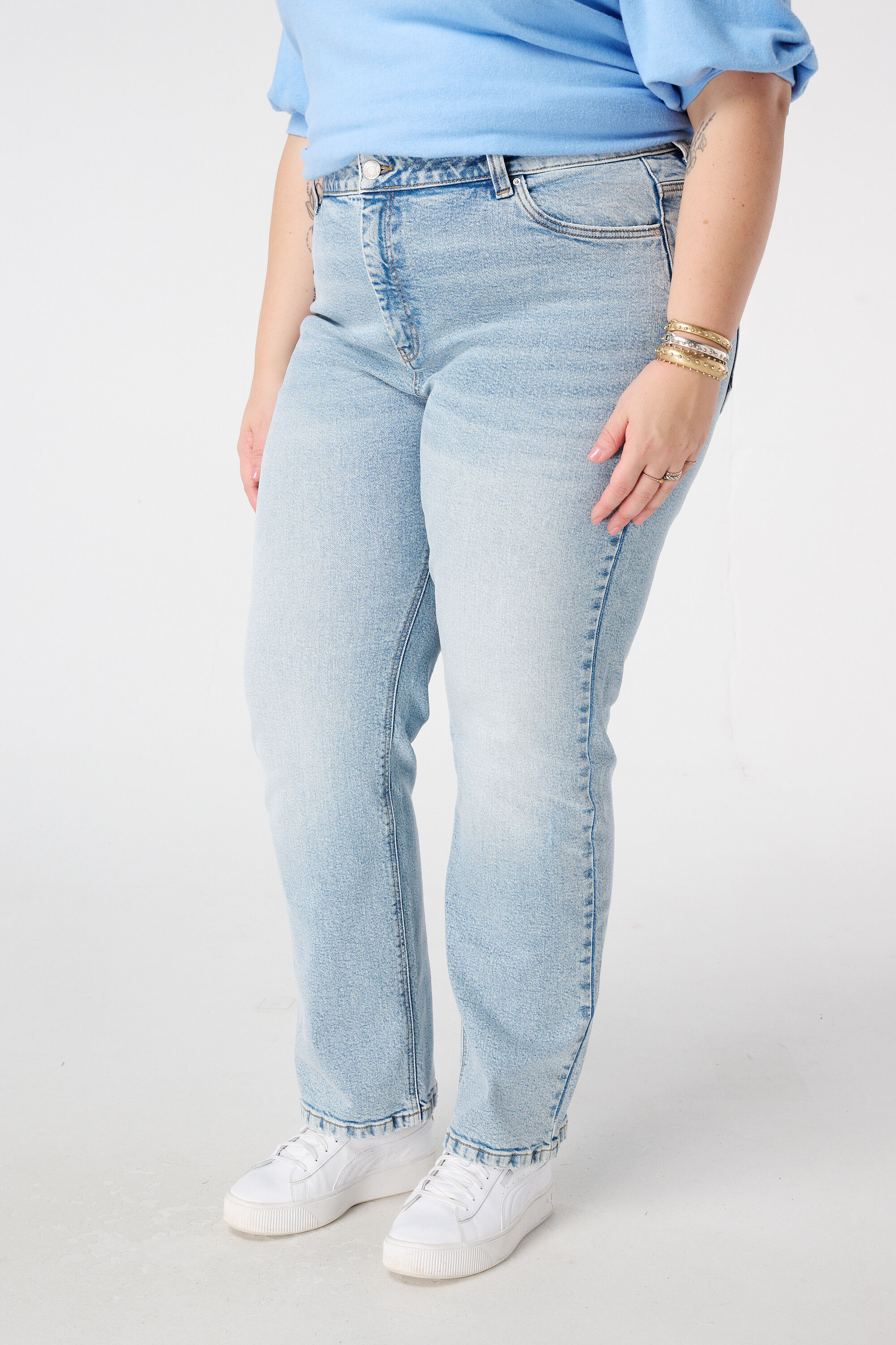 Straight leg jeans met mid waist image number 5
