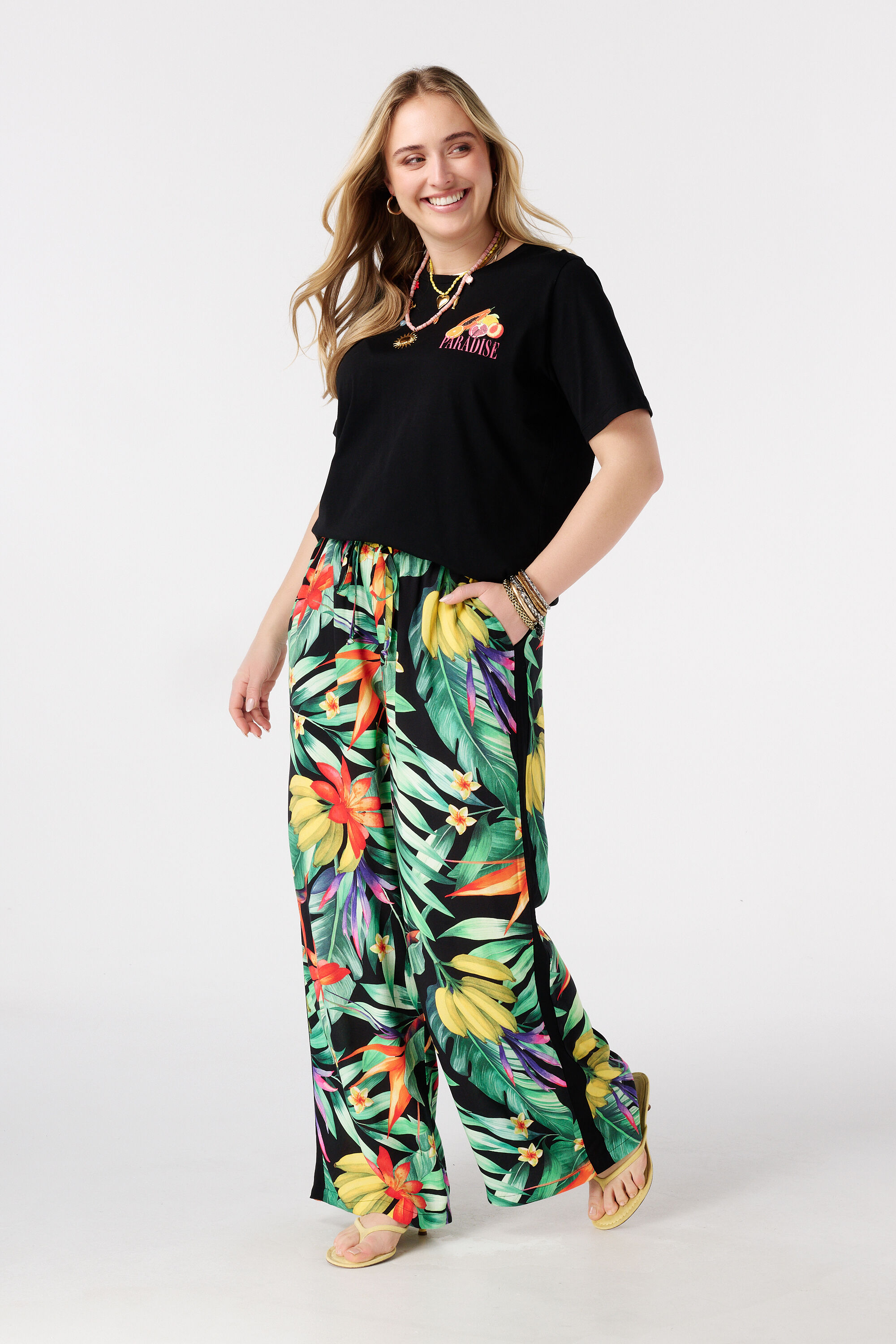 T-shirt avec imprim&eacute; au dos image number 5