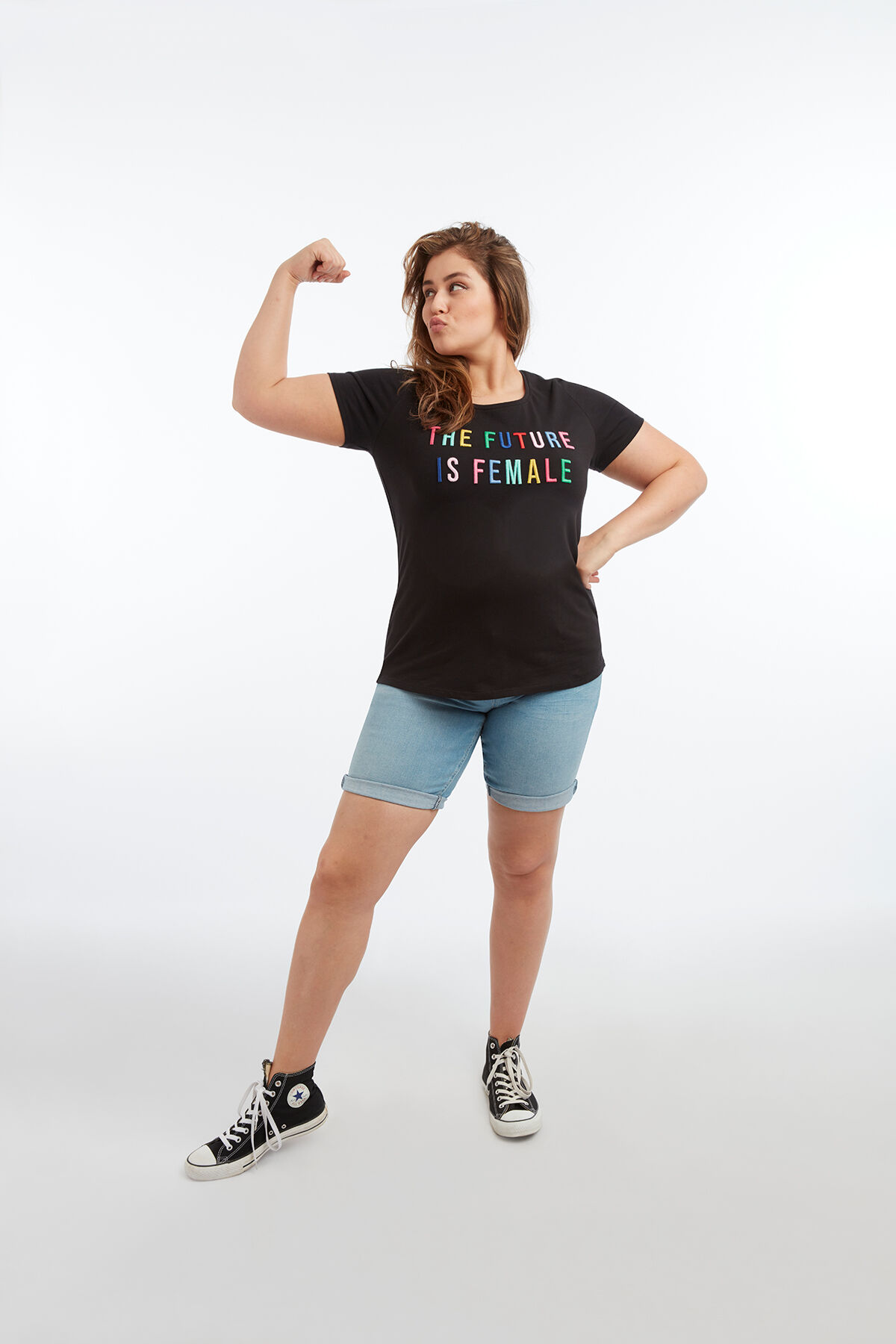 T-shirt met embroidery image number 6