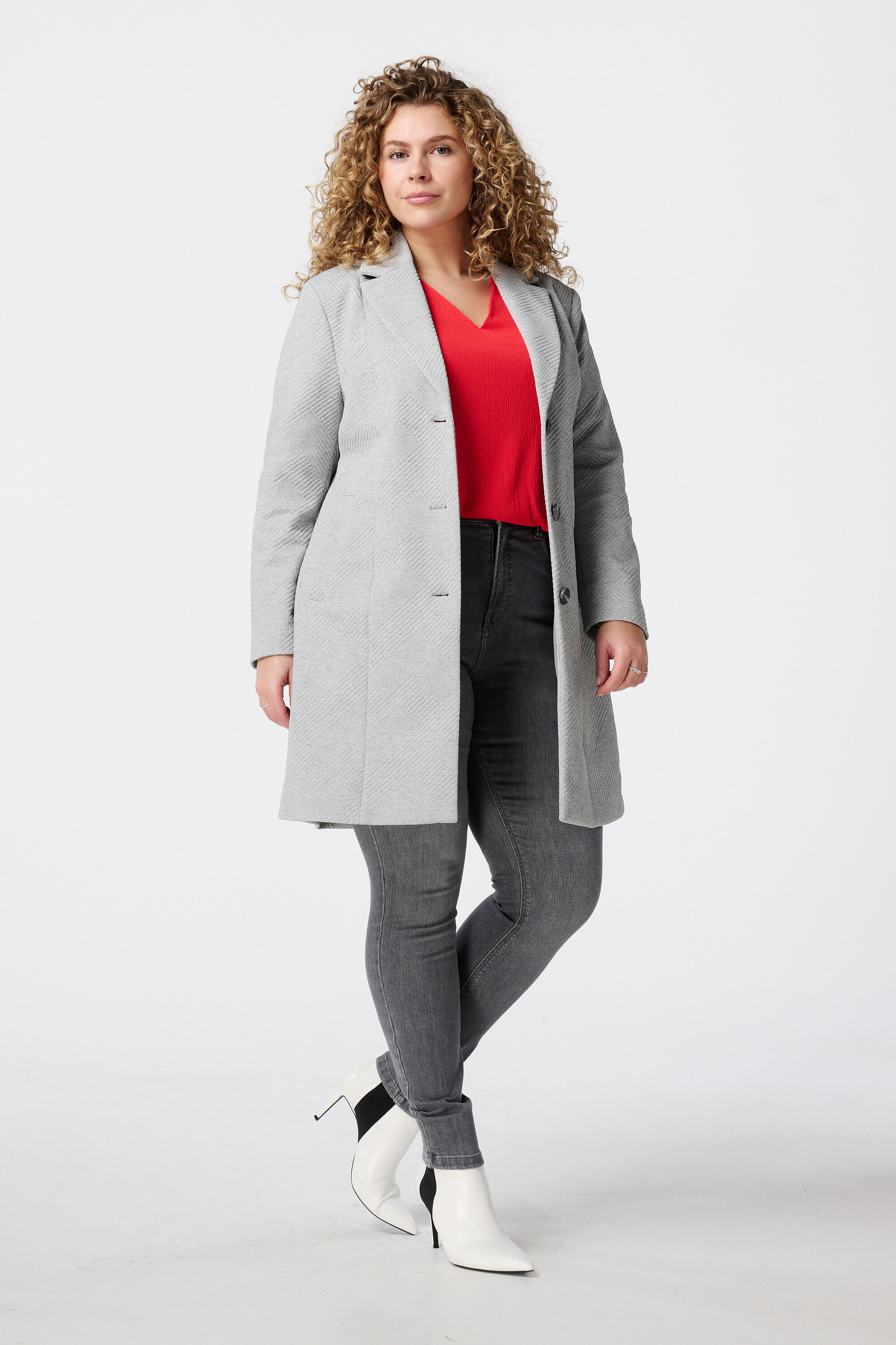 Mantel met structuur image number 5