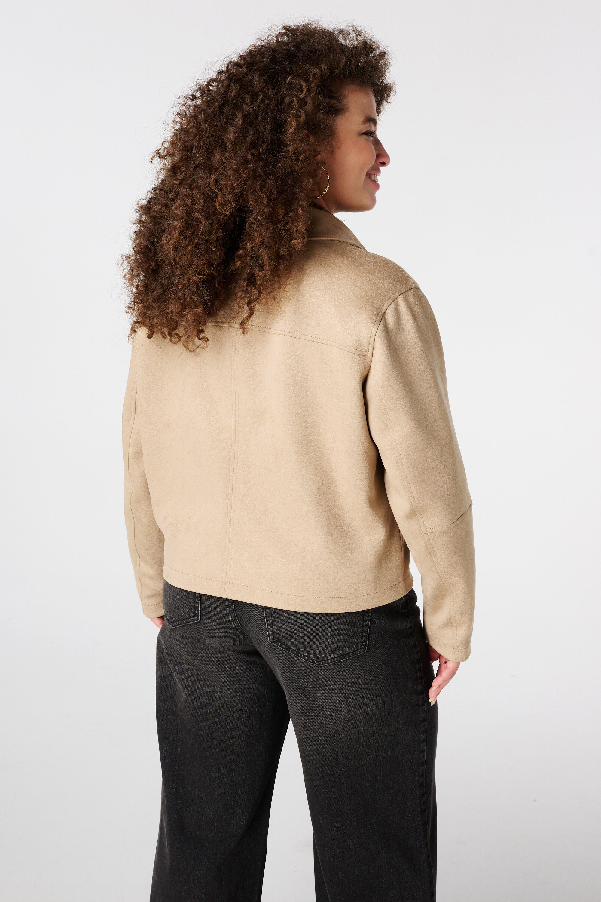 Su&egrave;dine jacket met knoopsluiting image number 3