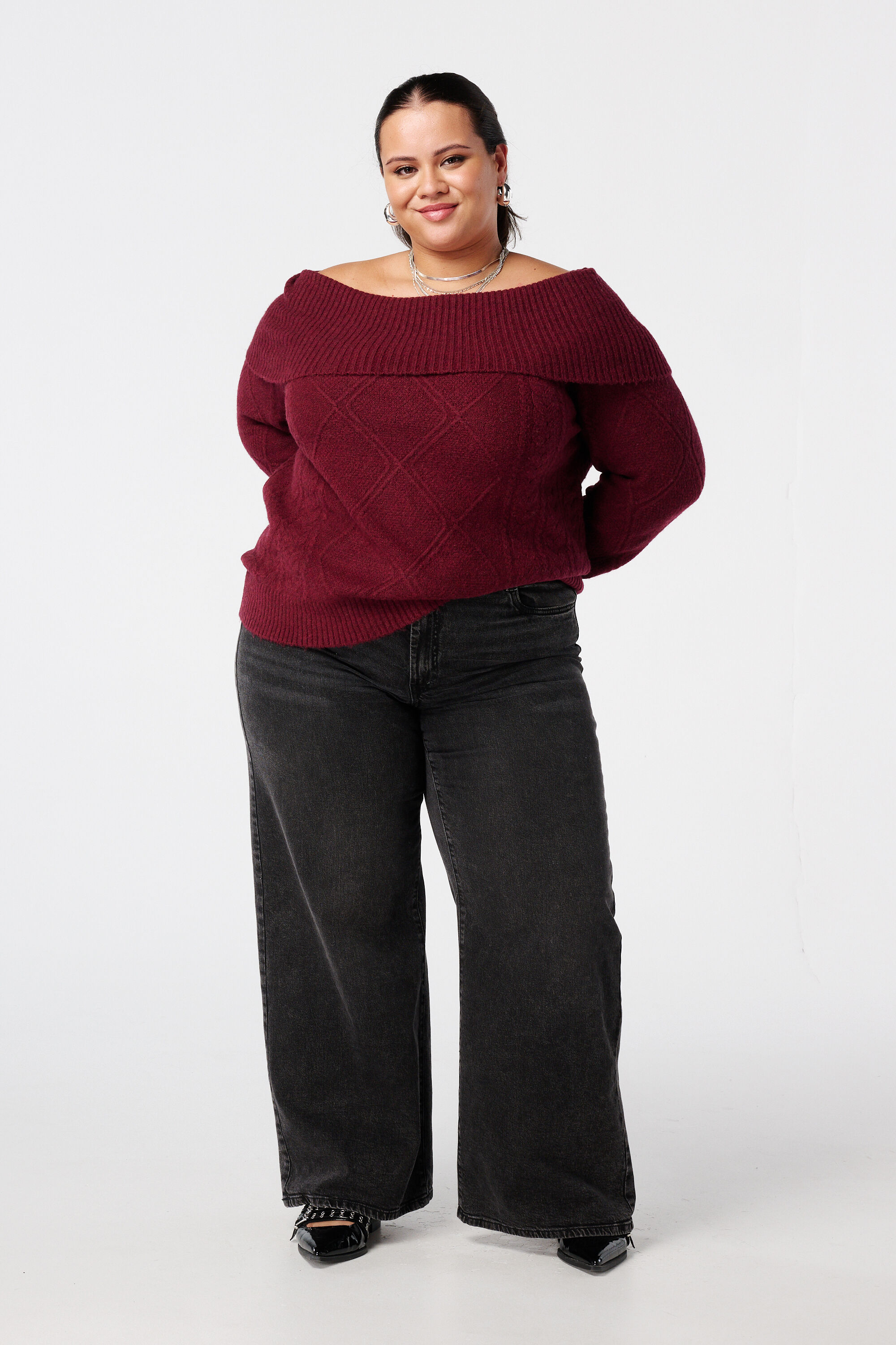 Pull &eacute;paules d&eacute;nud&eacute;es &agrave; motif torsad&eacute; image number 5