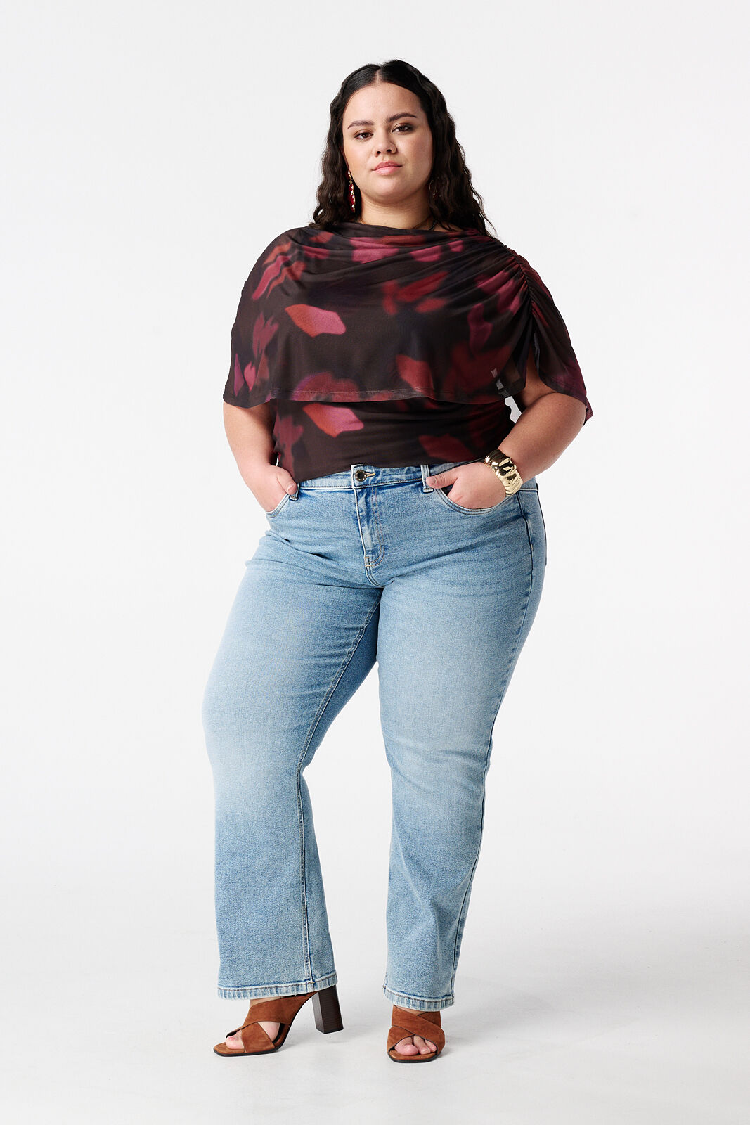 Mesh top met gedrapeerde mouwen image number 5