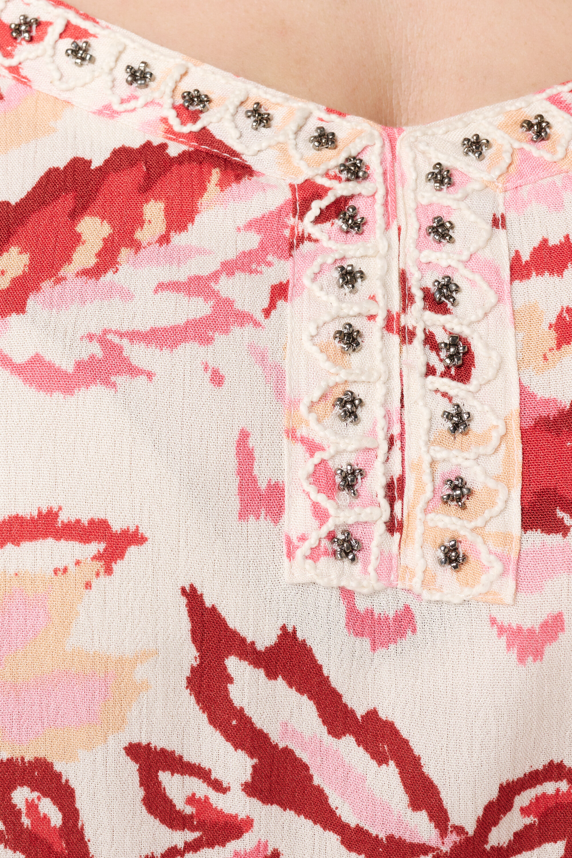 Mouwloze blouse met geborduurde details image number 6