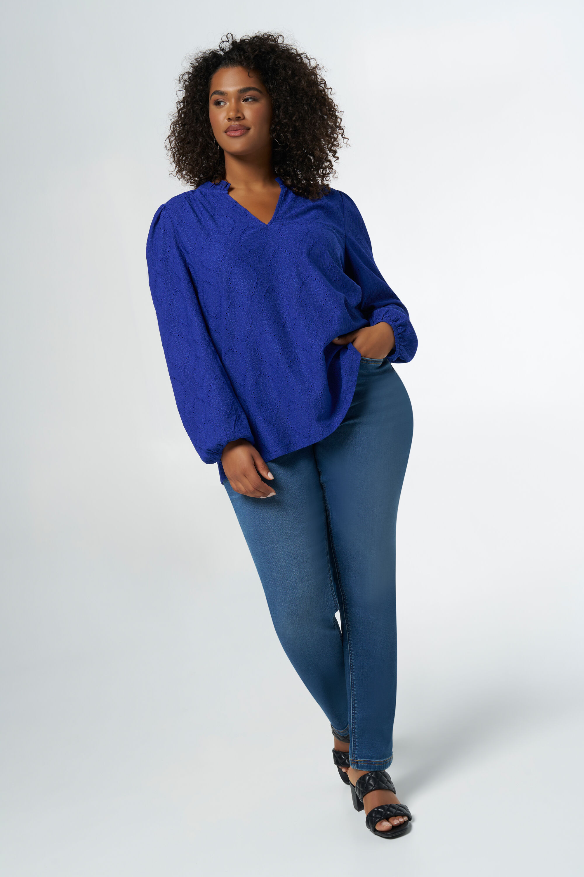 Haut brod&eacute; image number 5