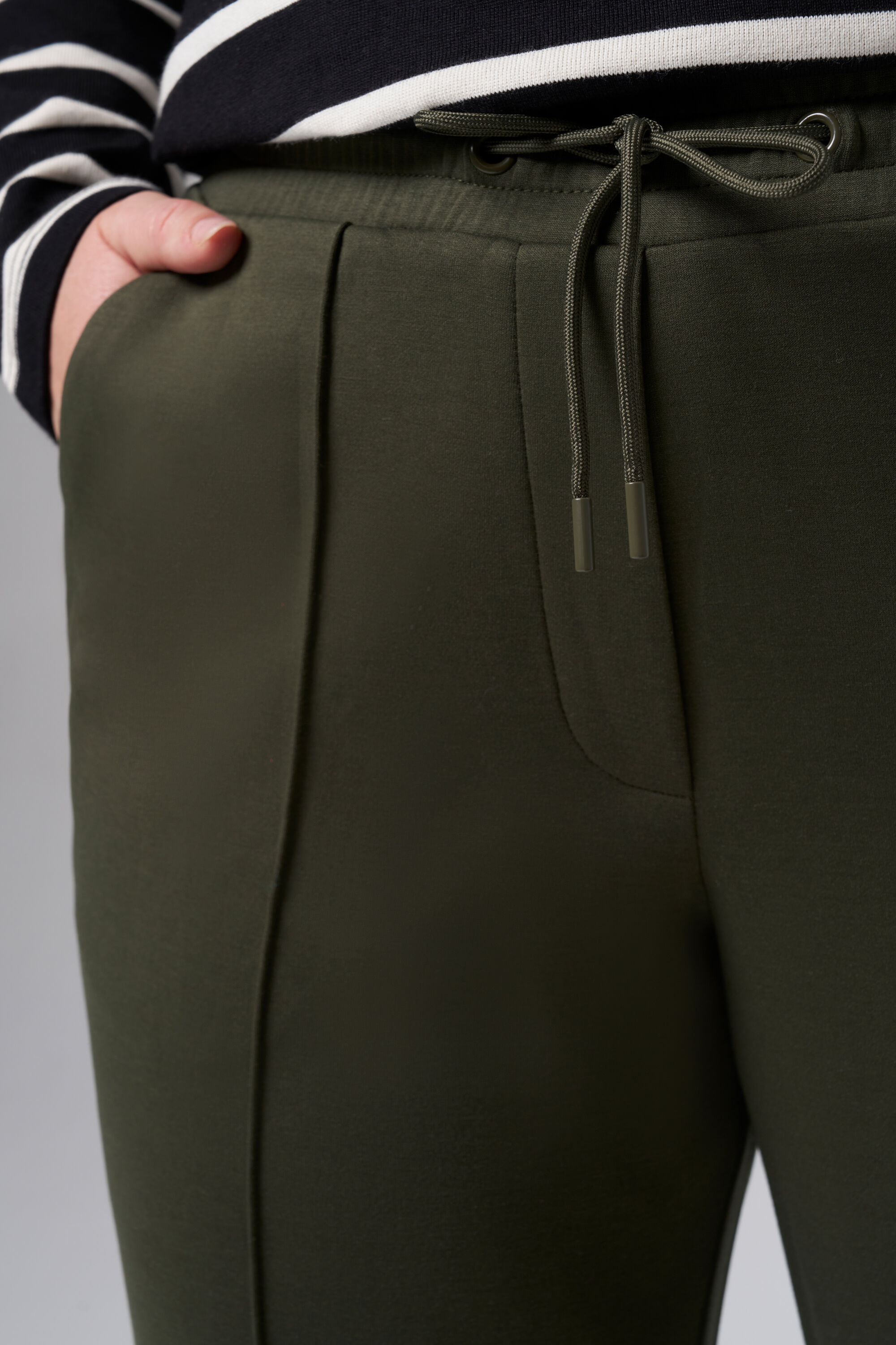 Jean avec couture d&eacute;corative  image number 4