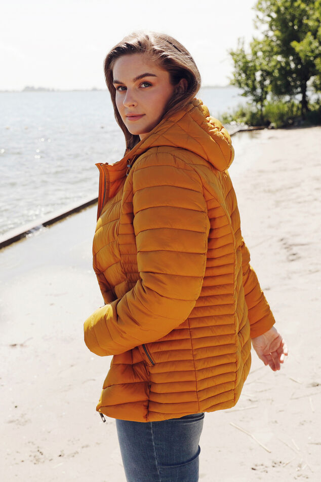 Lichtgewicht tussenjas image number 0